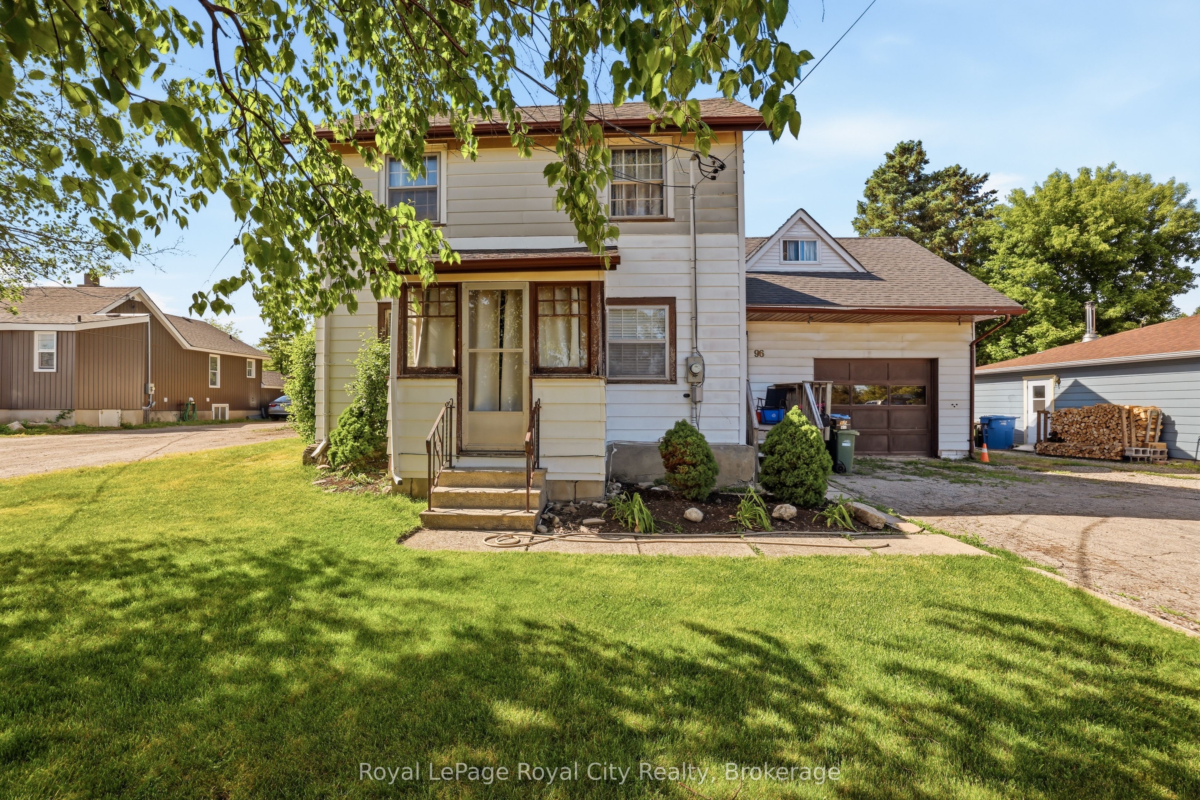 96 Beaumont Crescent Property Photo 1