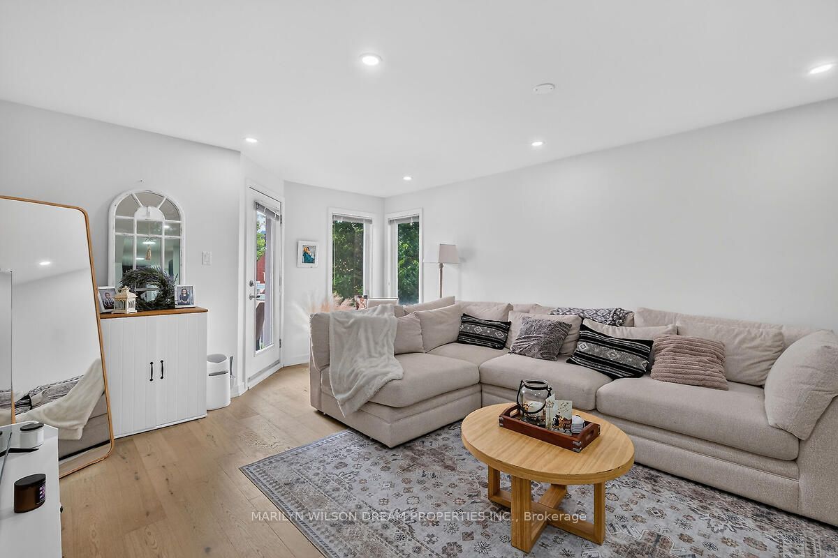 4522 Innes Road D Property Photo 6