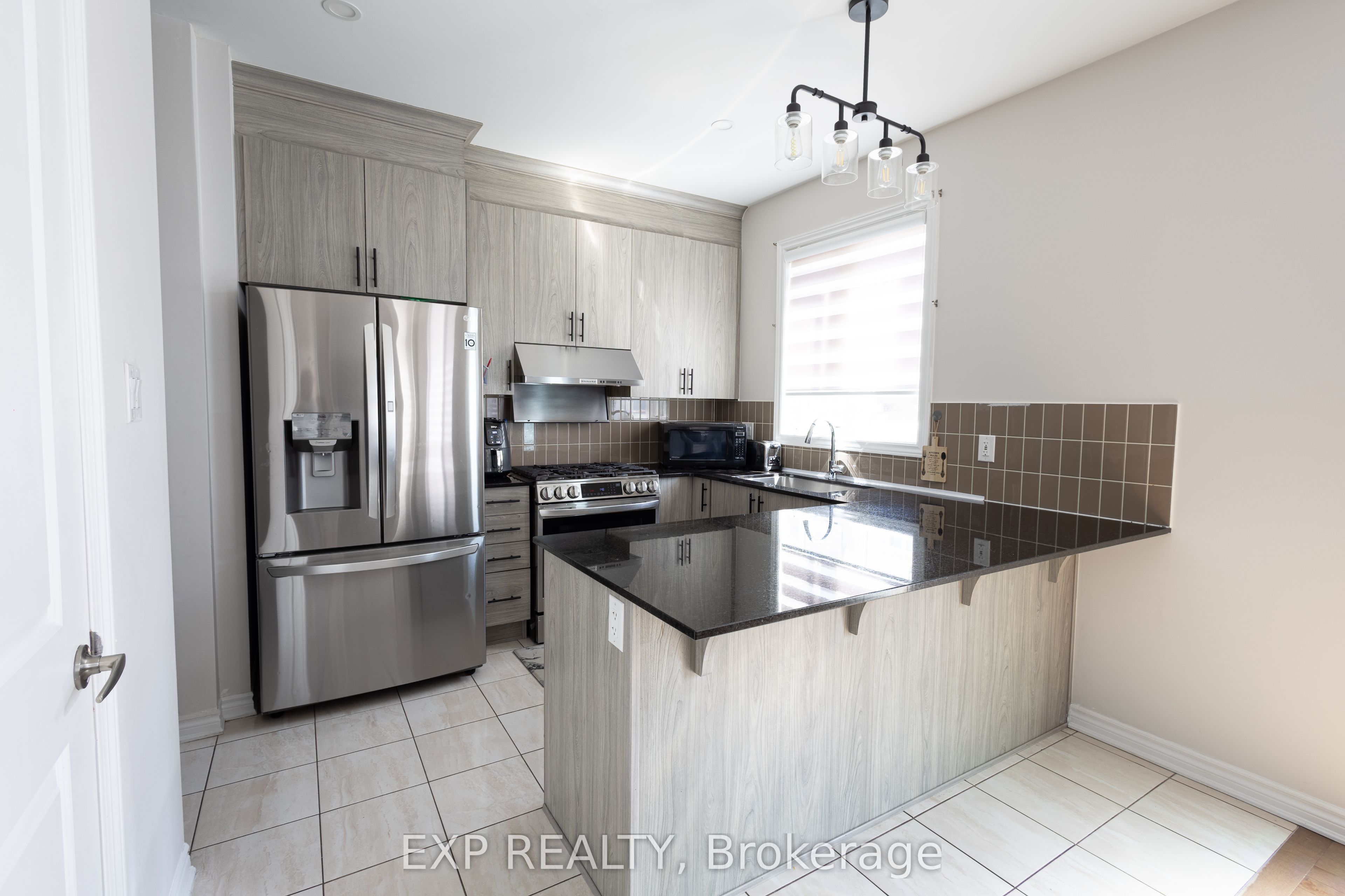 1008 Carden Lane Property Photo 7