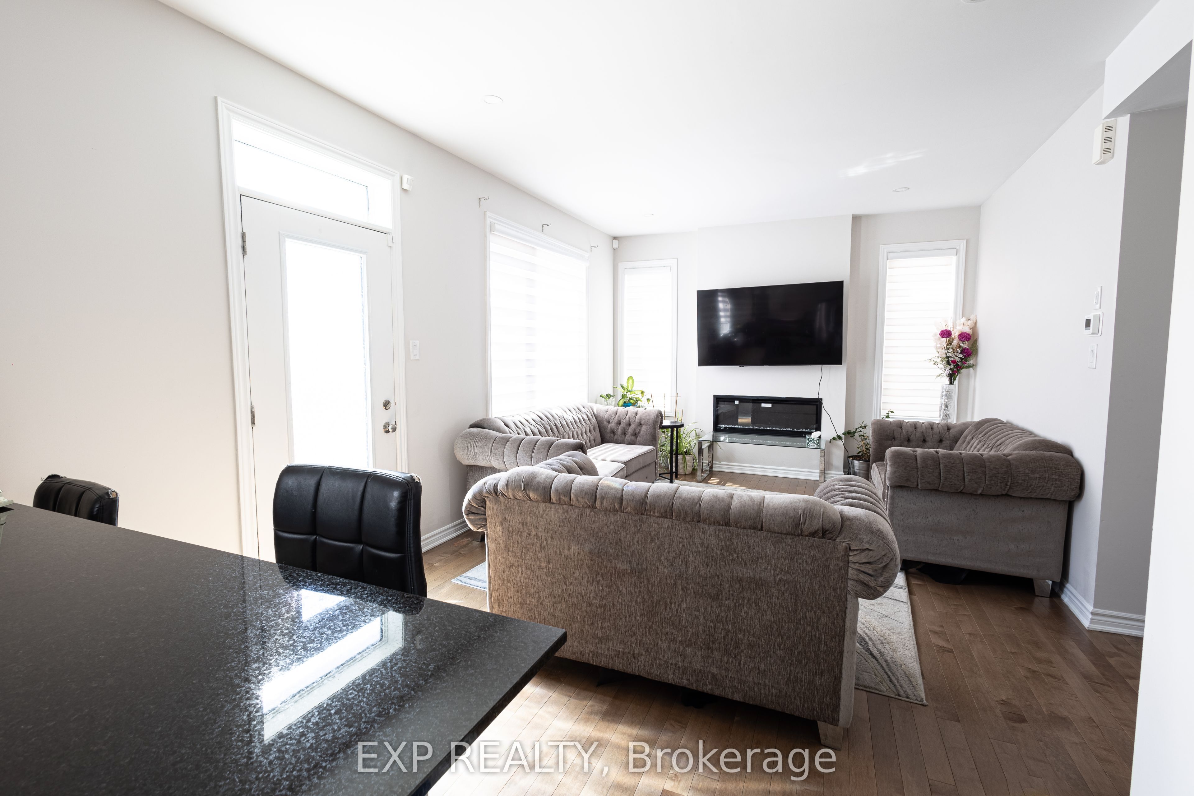 1008 Carden Lane Property Photo 10