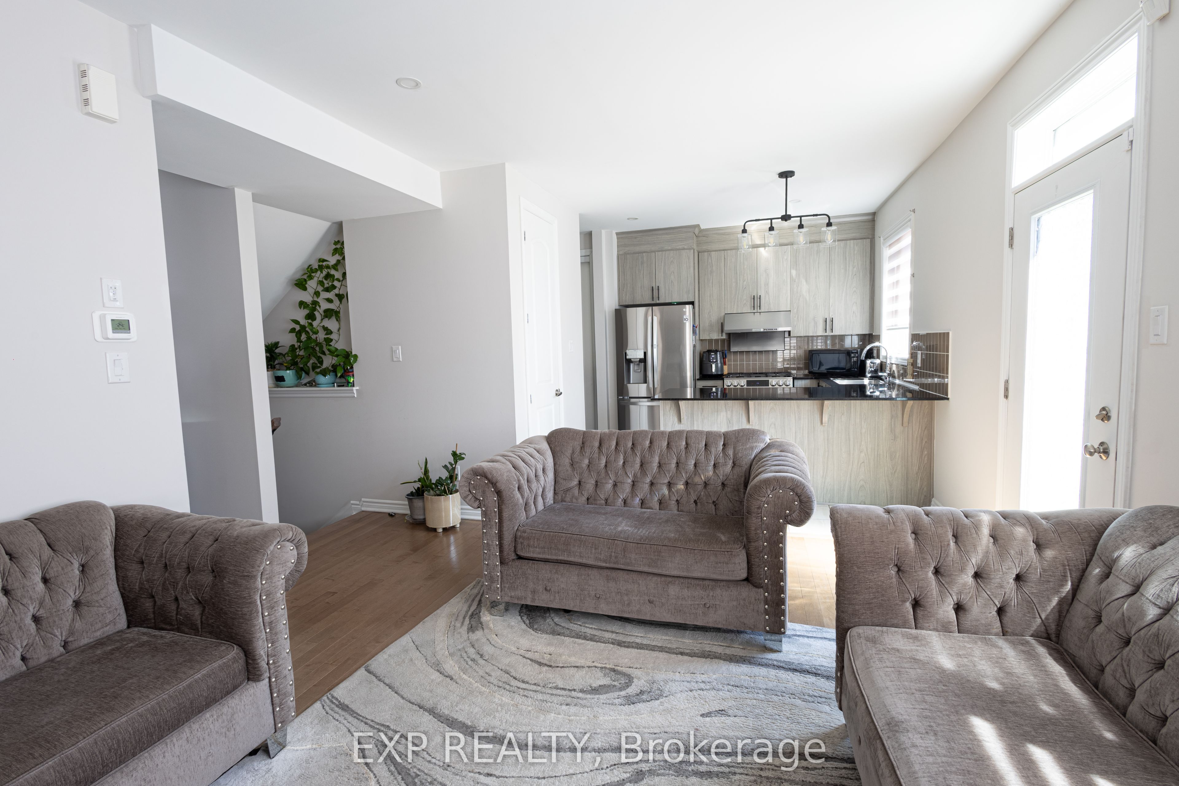 1008 Carden Lane Property Photo 11