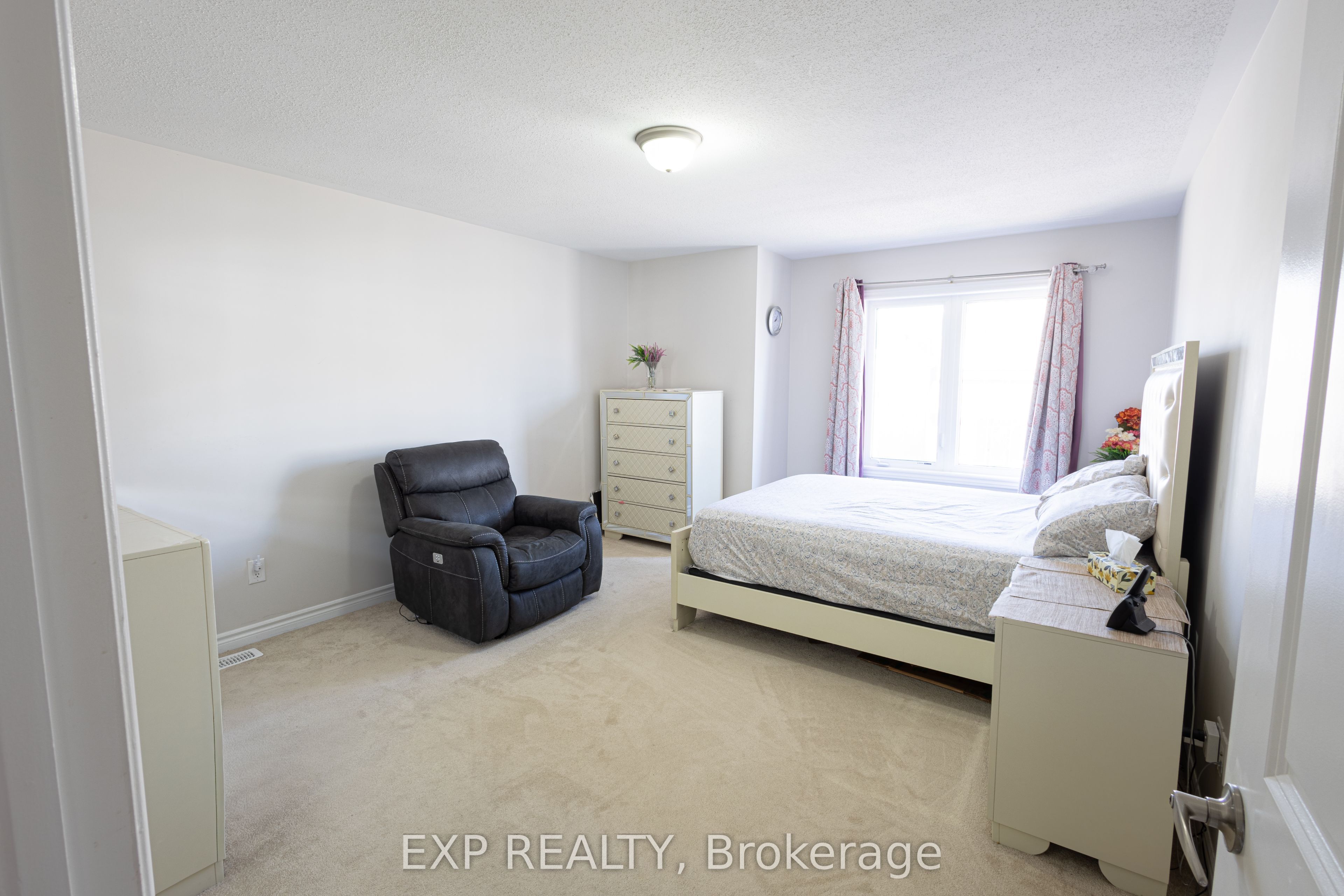 1008 Carden Lane Property Photo 13