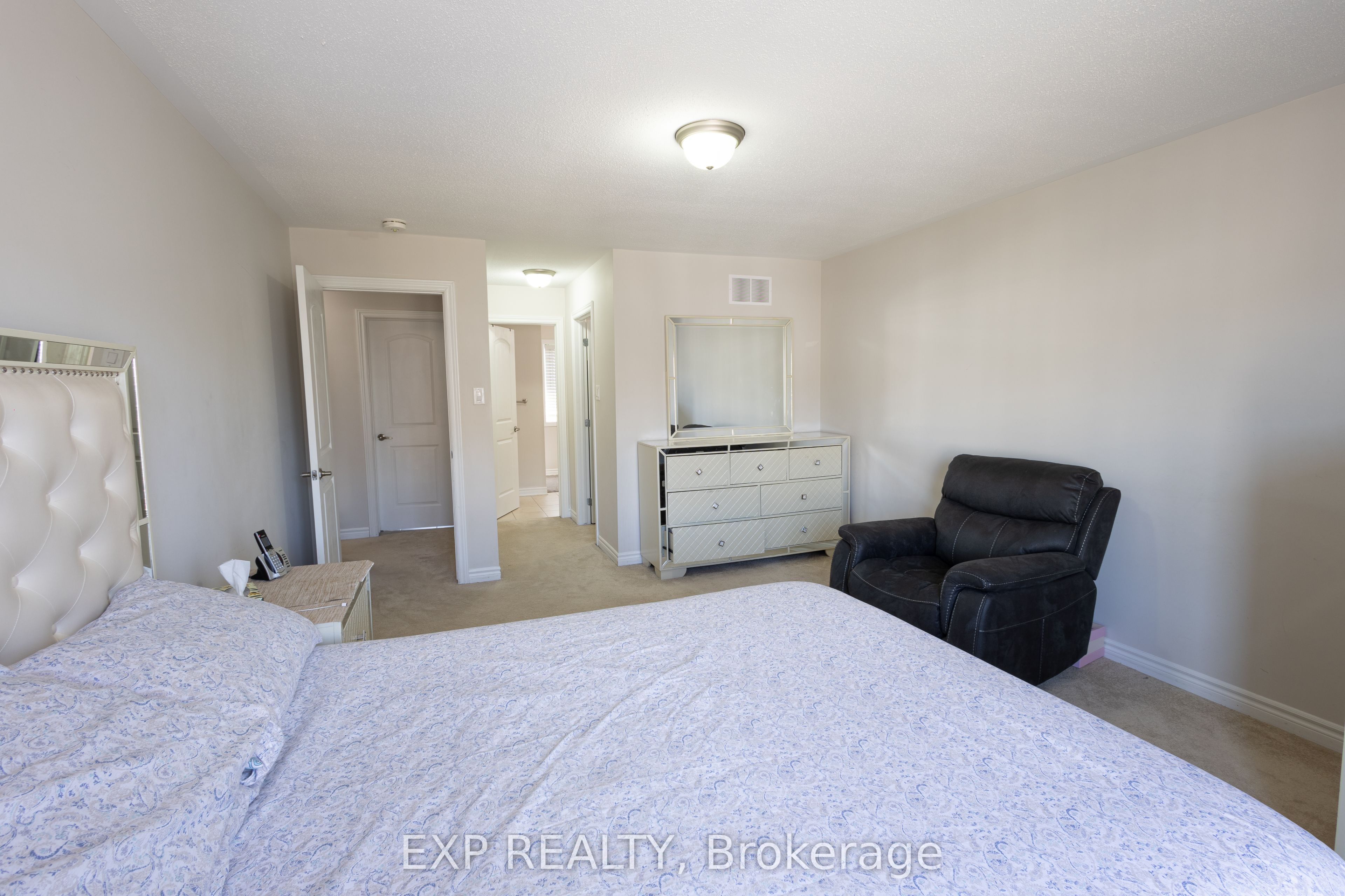 1008 Carden Lane Property Photo 14