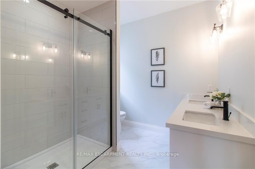 96 Craddock Boulevard Property Photo 16