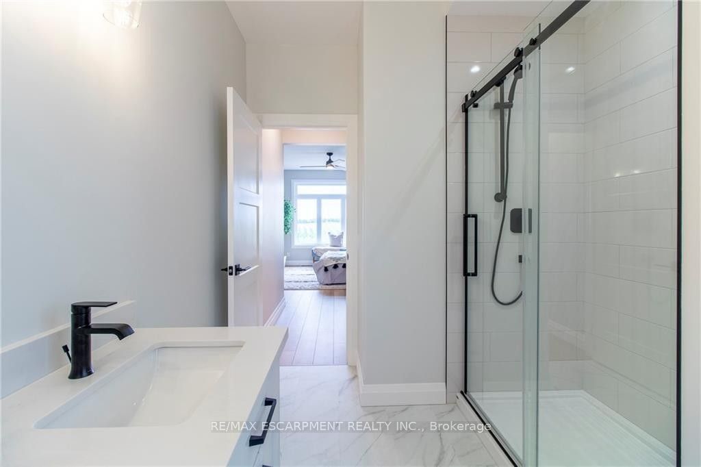 96 Craddock Boulevard Property Photo 17
