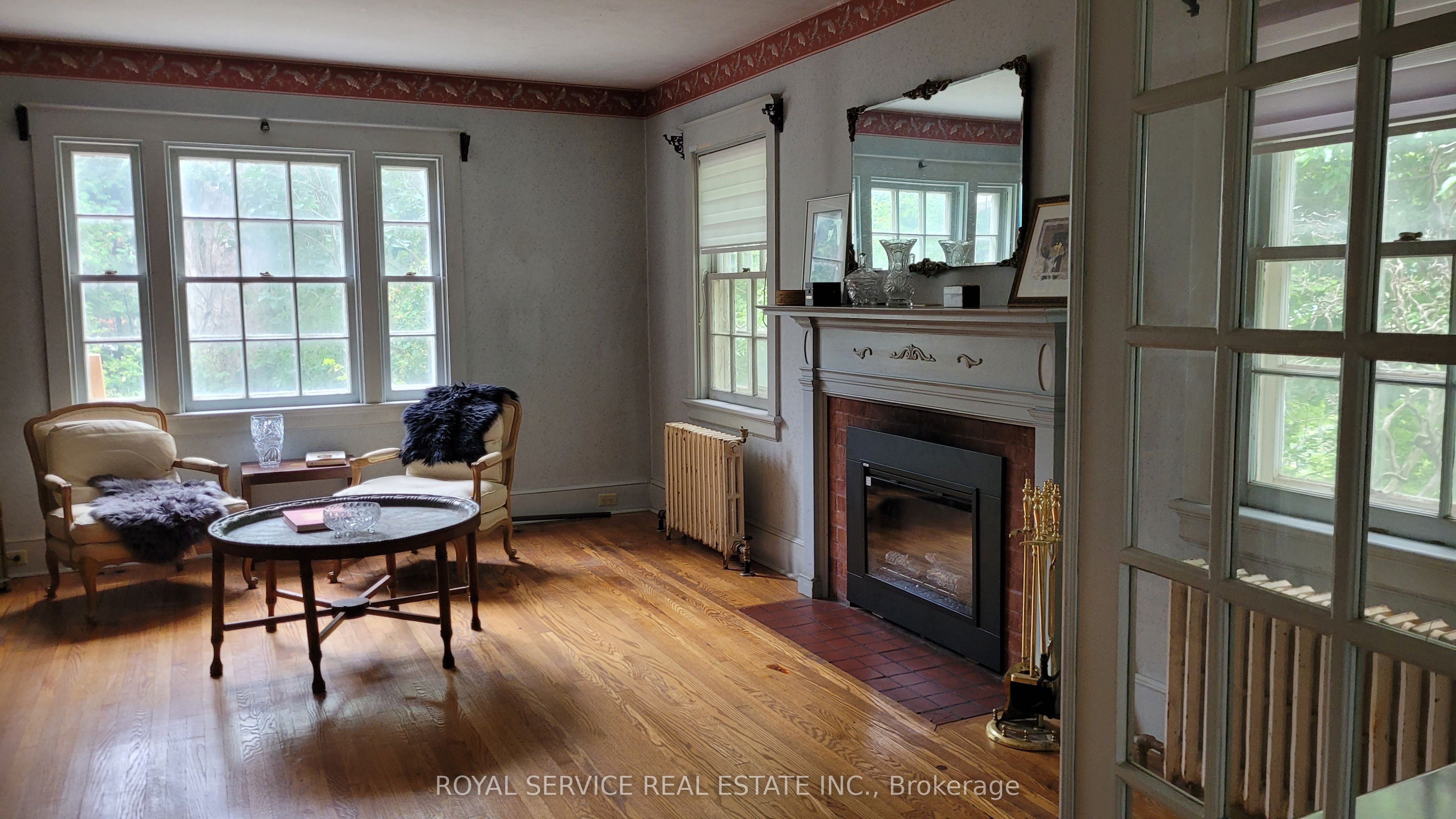 52 King Street Property Photo 6