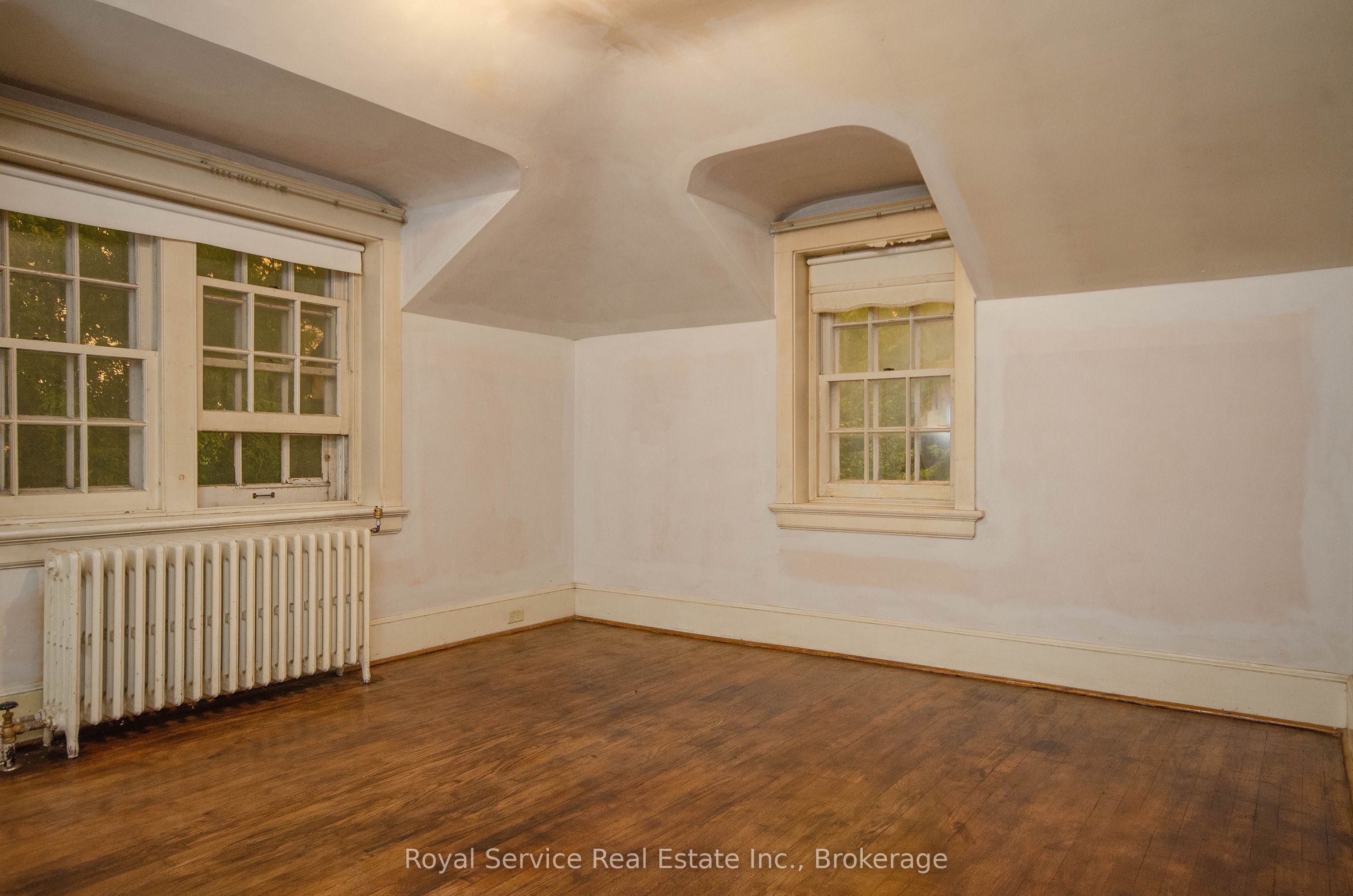 52 King Street Property Photo 19