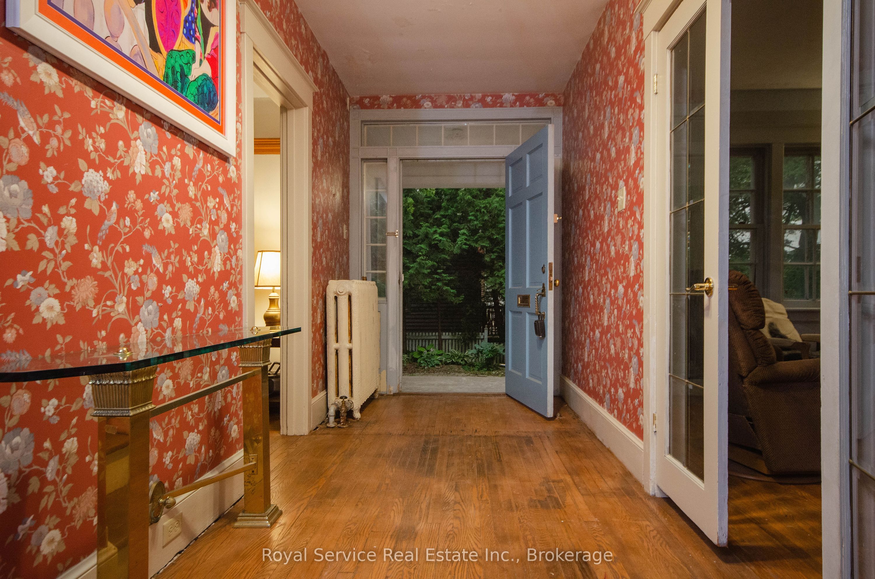 52 King Street Property Photo 26