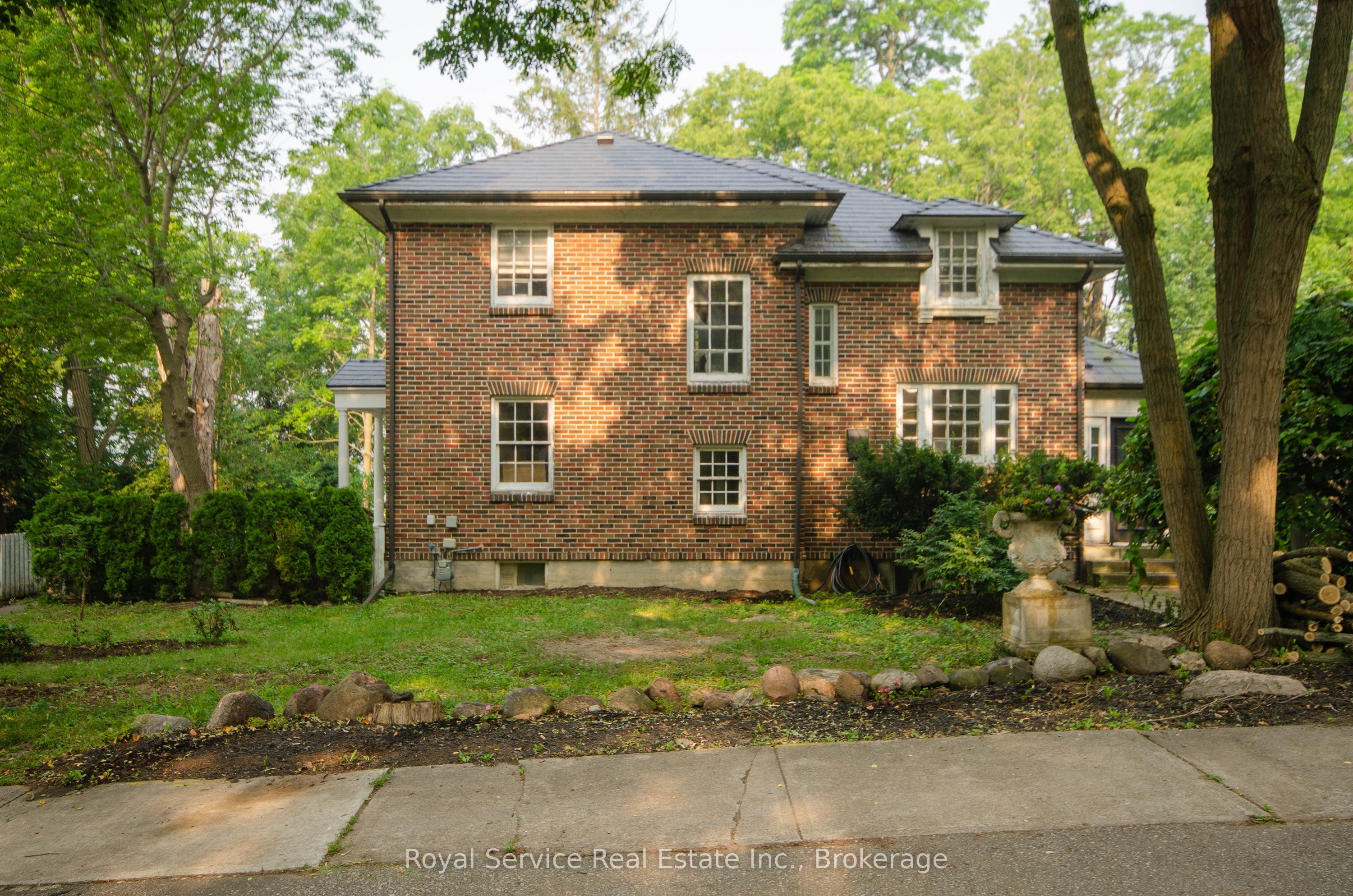 52 King Street Property Photo 28