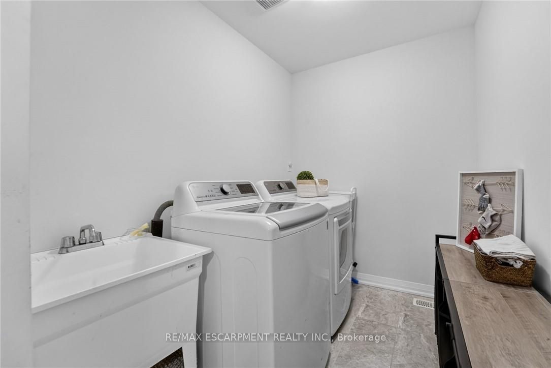 6 Jayla Lane Property Photo 21