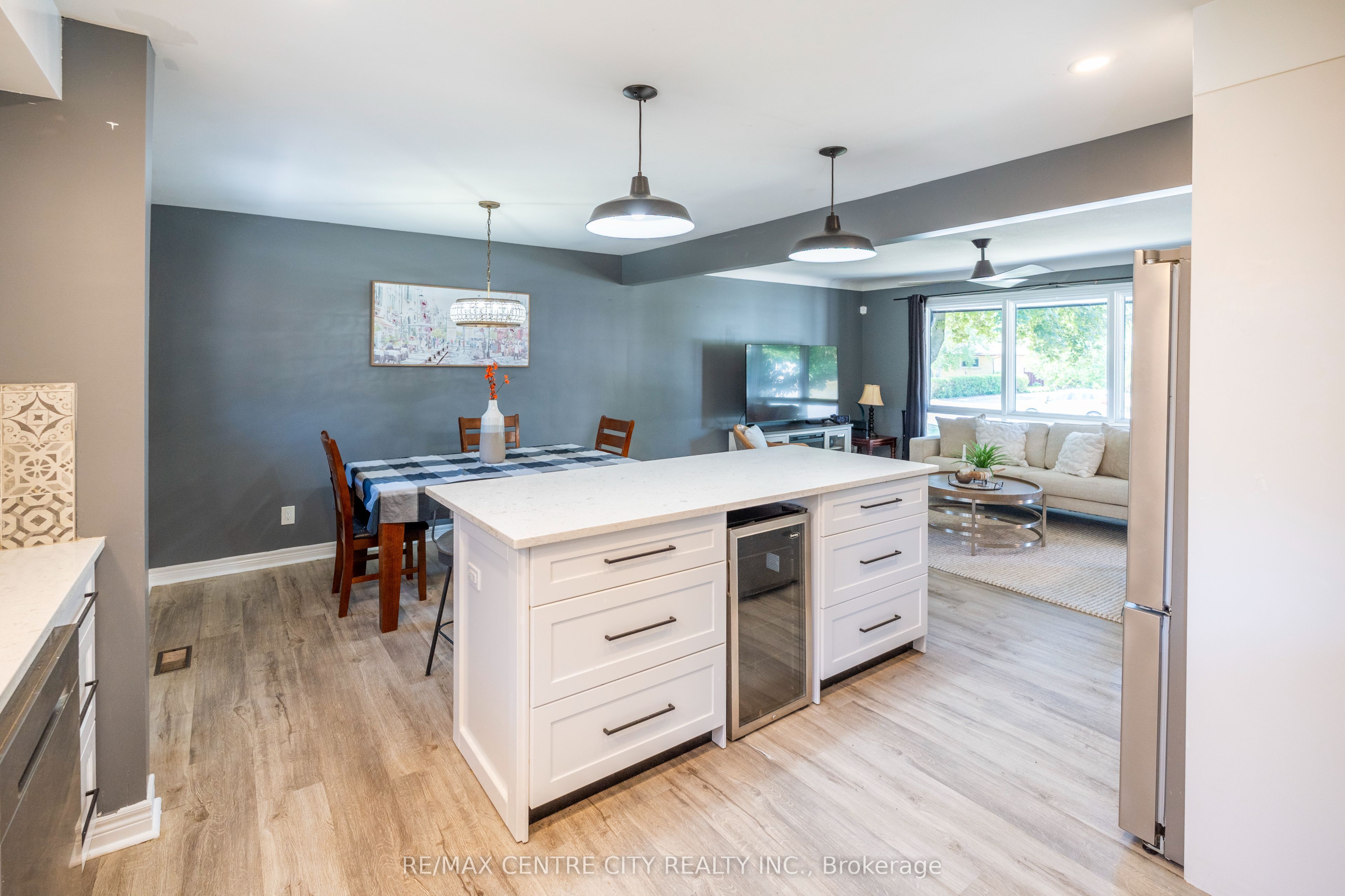 140 Oakwood Place Property Photo 17