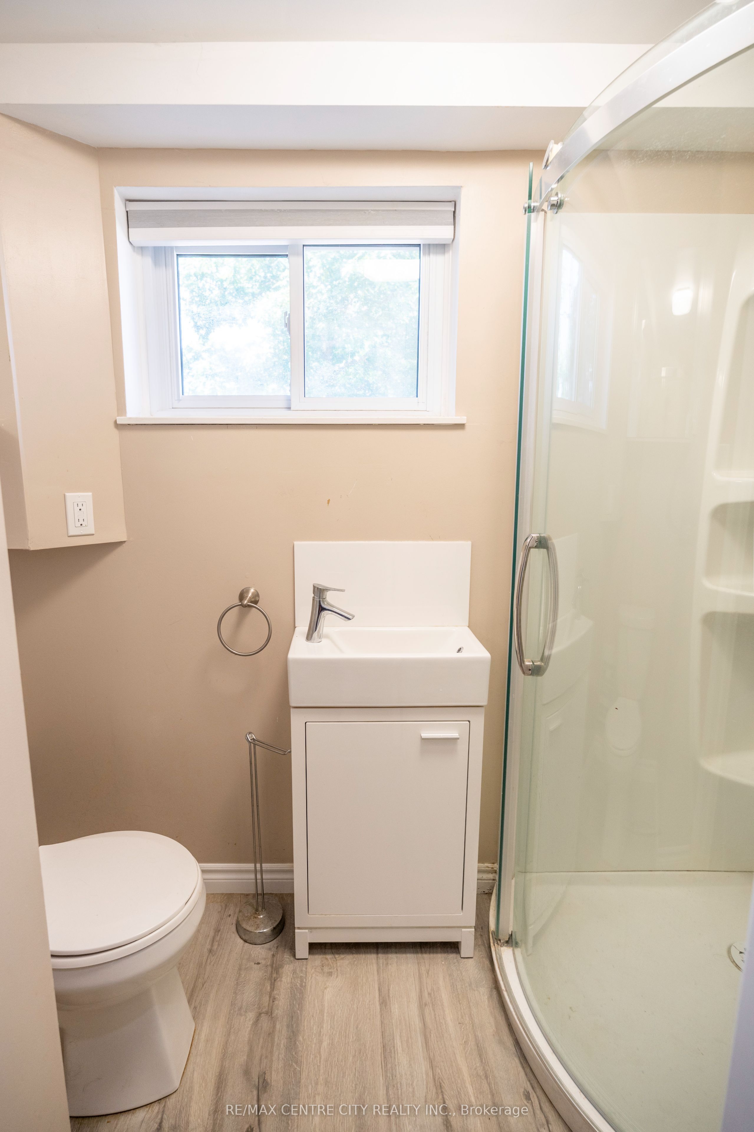 140 Oakwood Place Property Photo 30