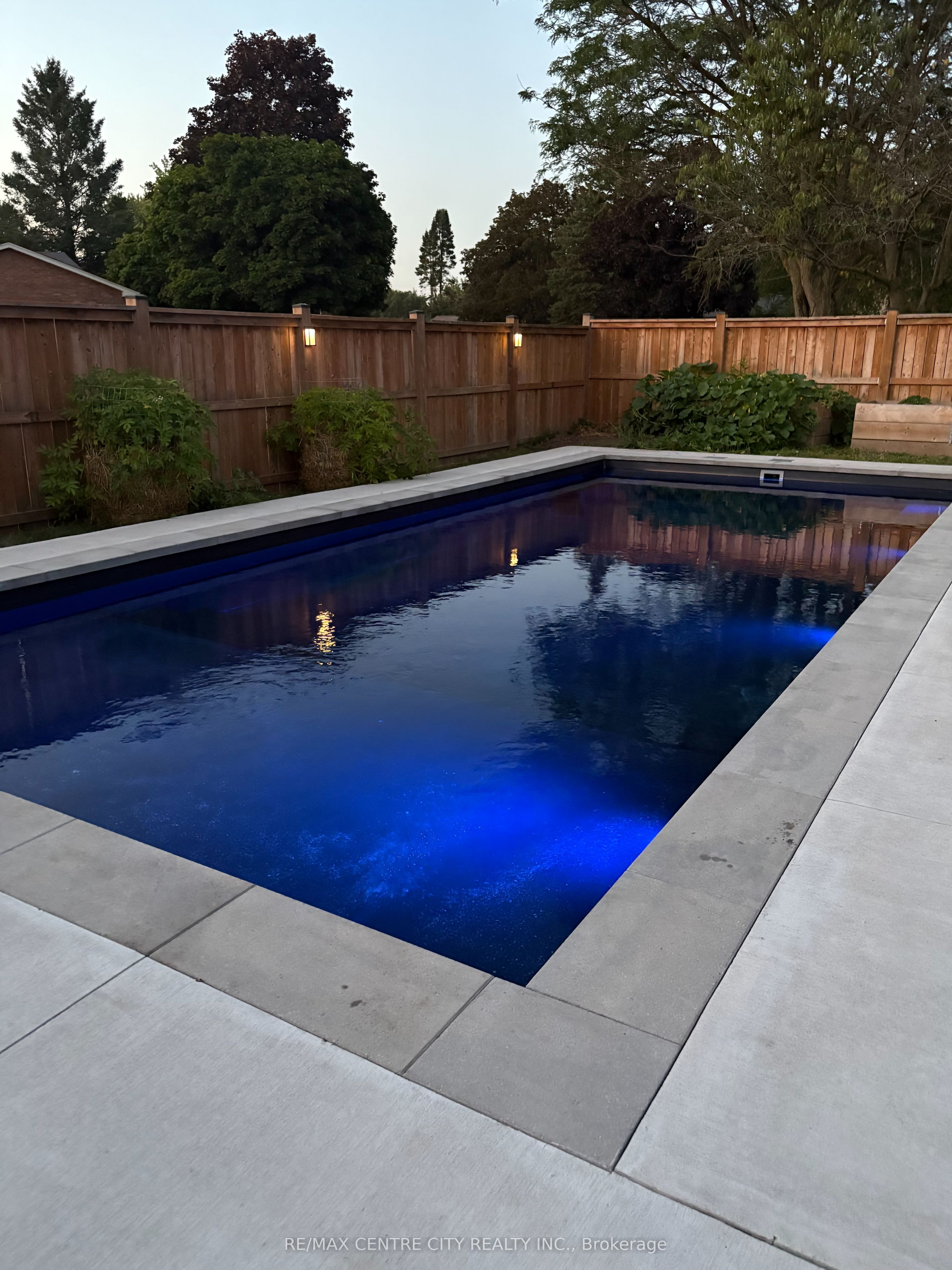 140 Oakwood Place Property Photo 35