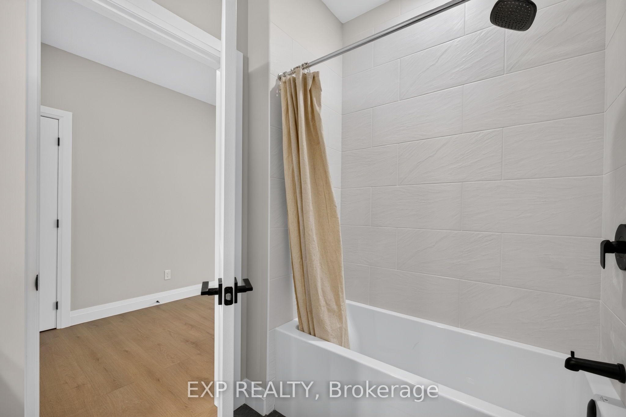 6 Sullivan Street Property Photo 9