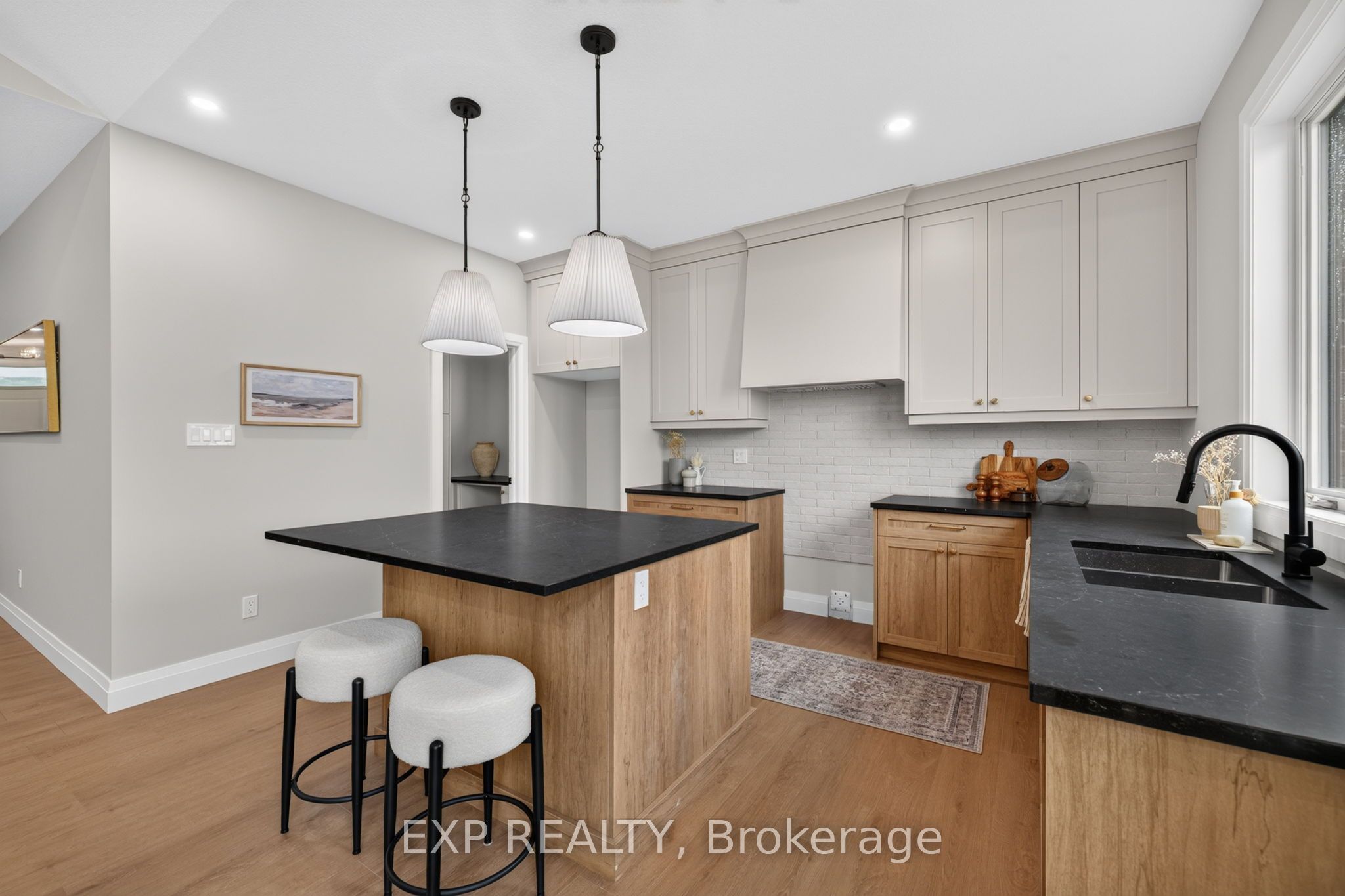 6 Sullivan Street Property Photo 18