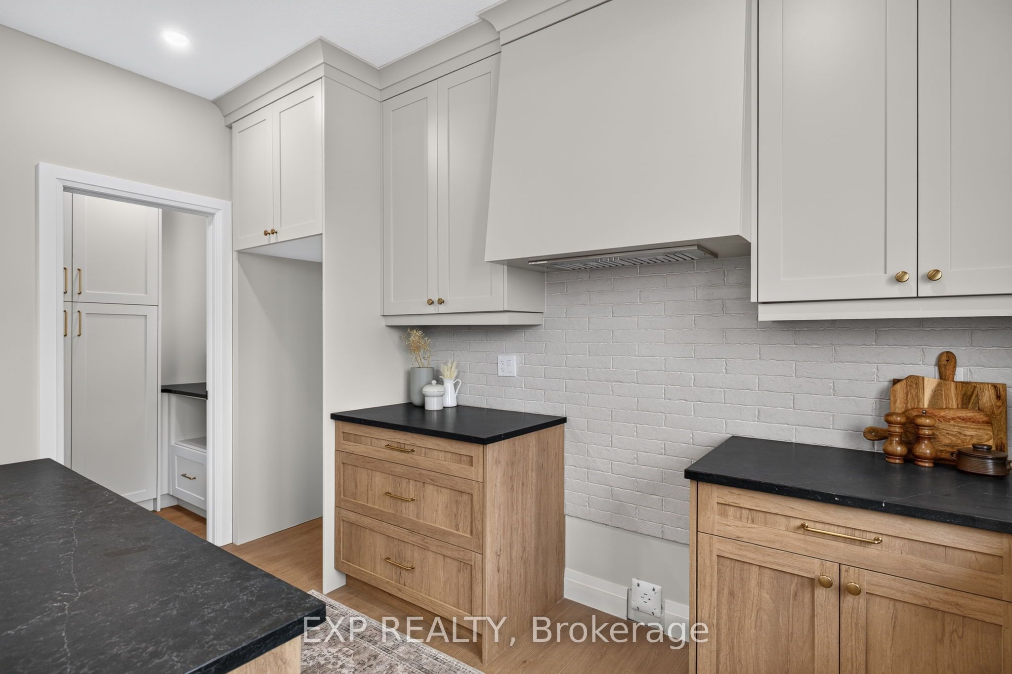 6 Sullivan Street Property Photo 22
