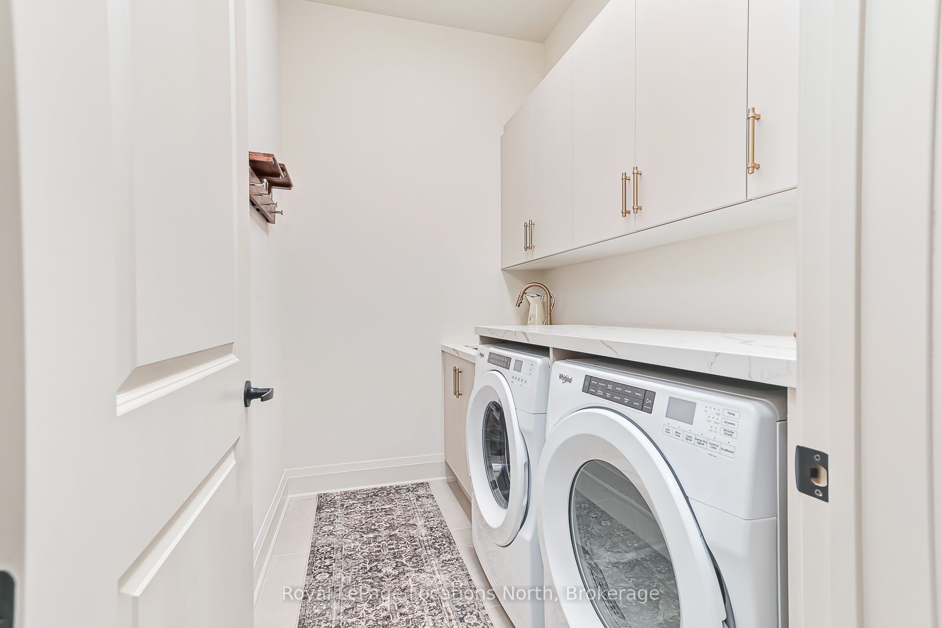 1 Hilton Lane Property Photo 14