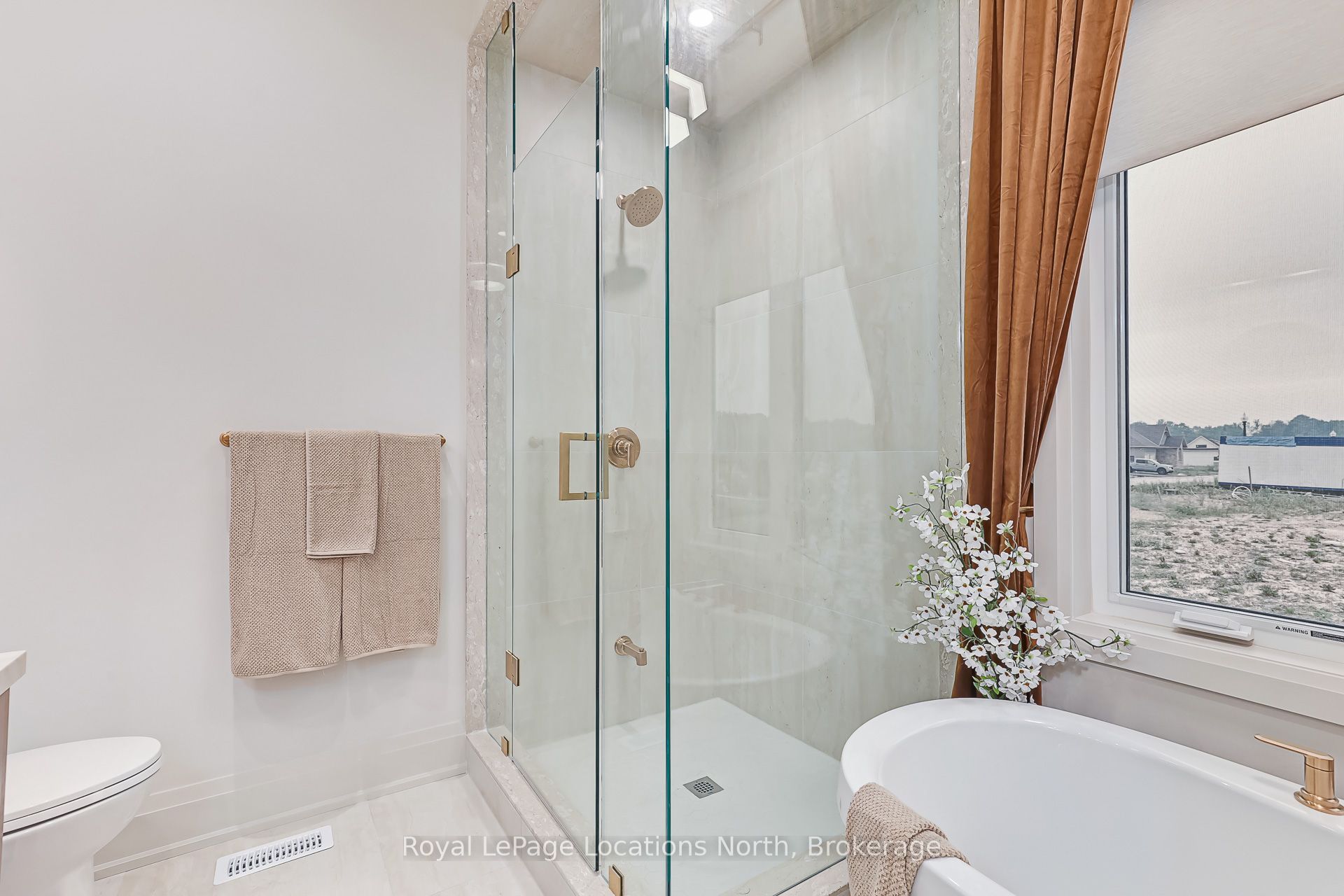 1 Hilton Lane Property Photo 23