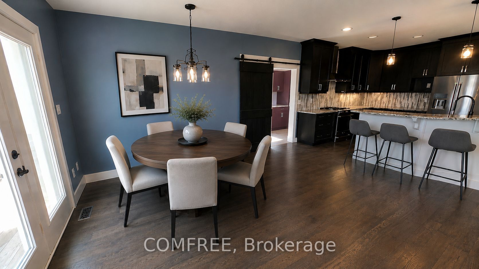 2024 Wateroak Drive Property Photo 8