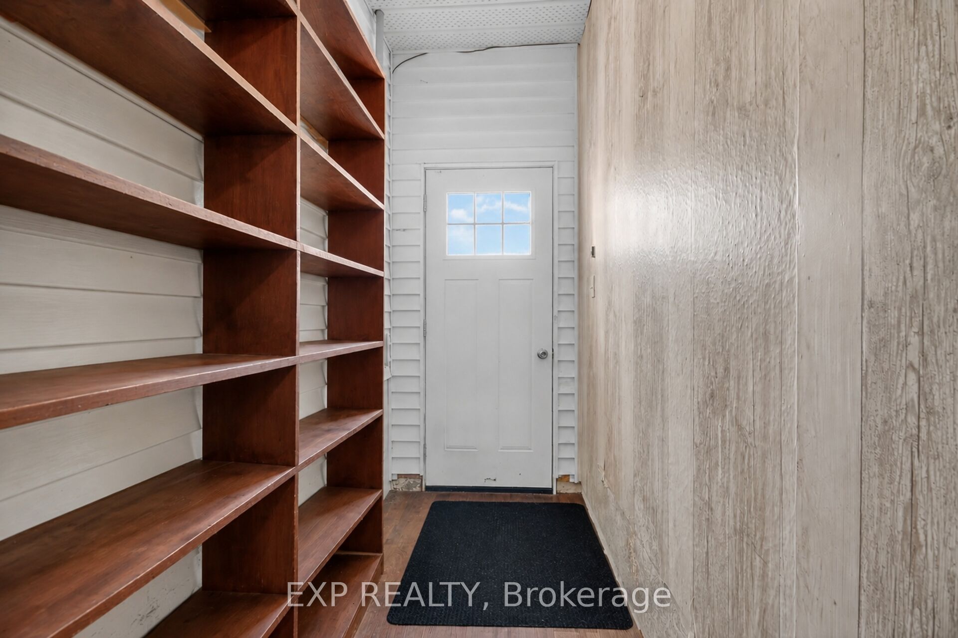 338 William Street Property Photo 45