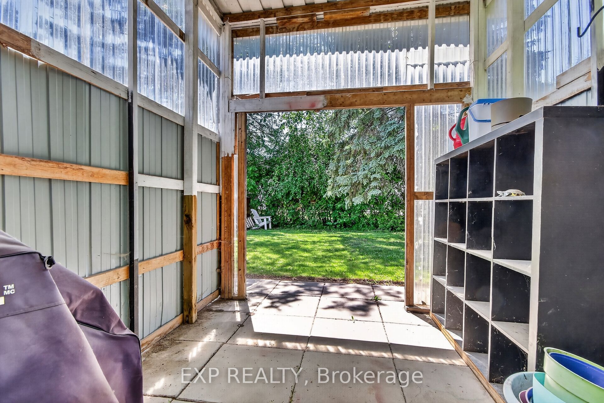 338 William Street Property Photo 46