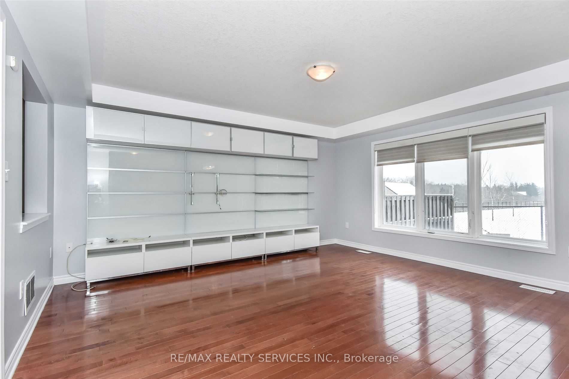 48 Fletcher Circle Property Photo 10