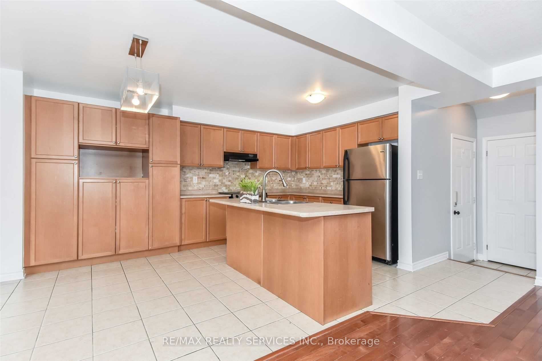 48 Fletcher Circle Property Photo 12