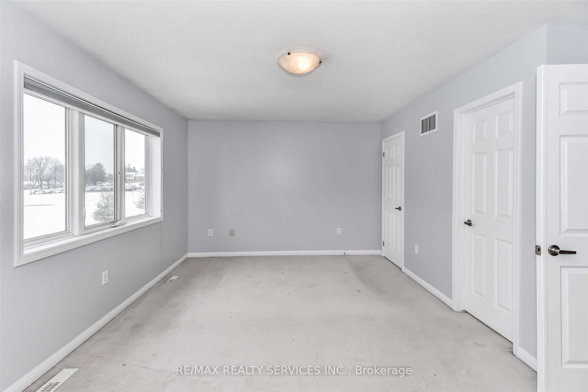 48 Fletcher Circle Property Photo 17
