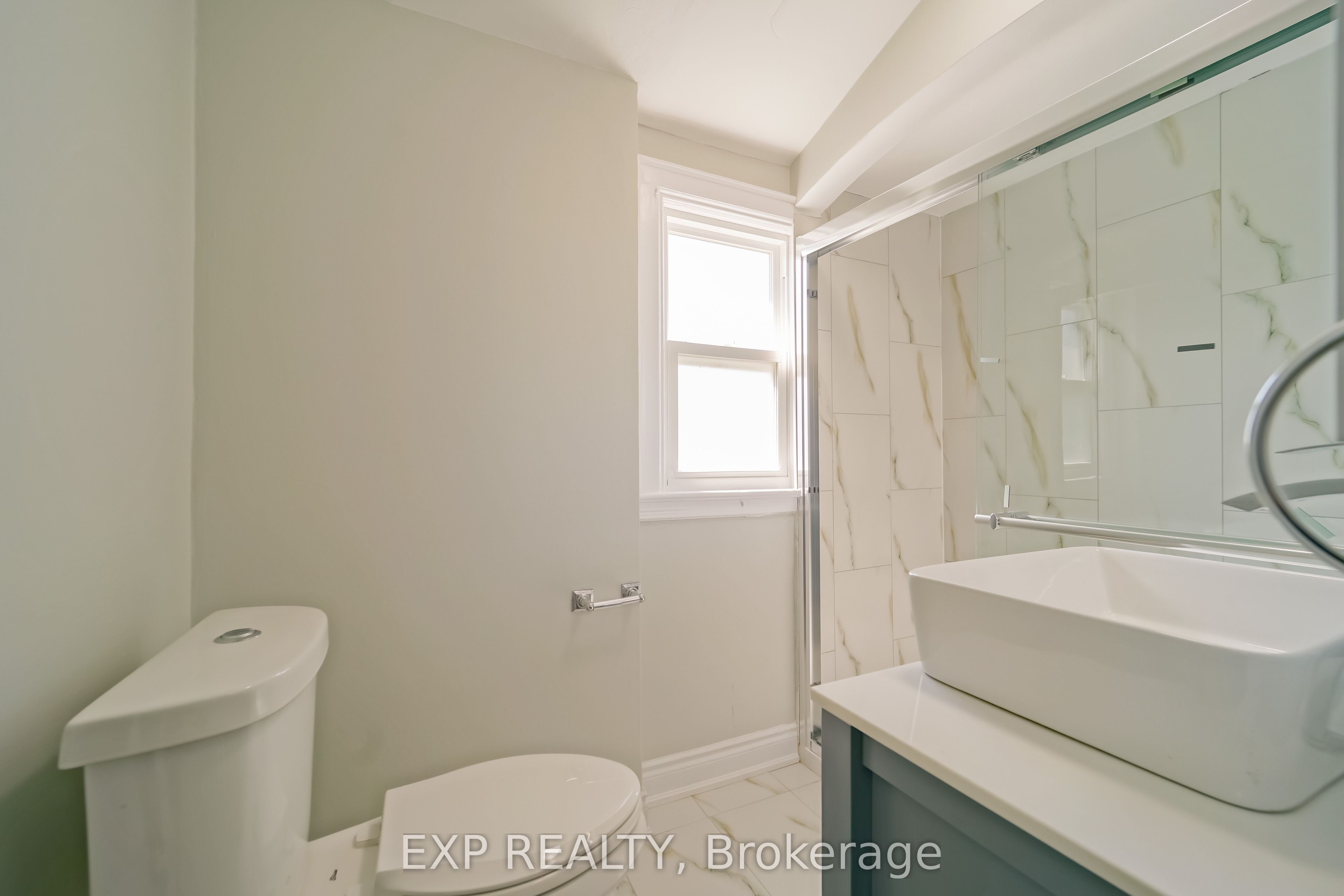 1509 Main Street E Property Photo 20