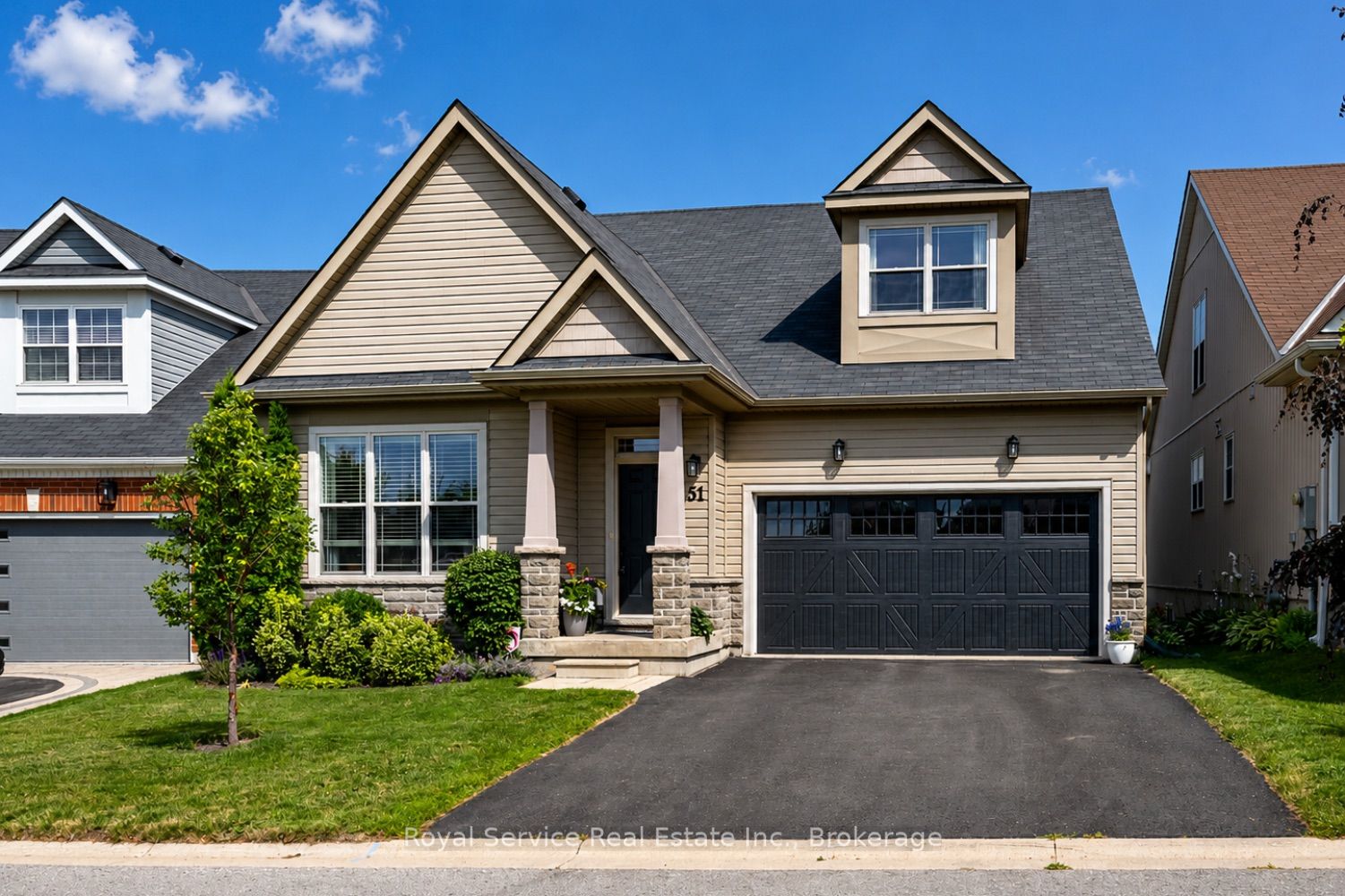 51 Greenaway Circle Property Photo 1