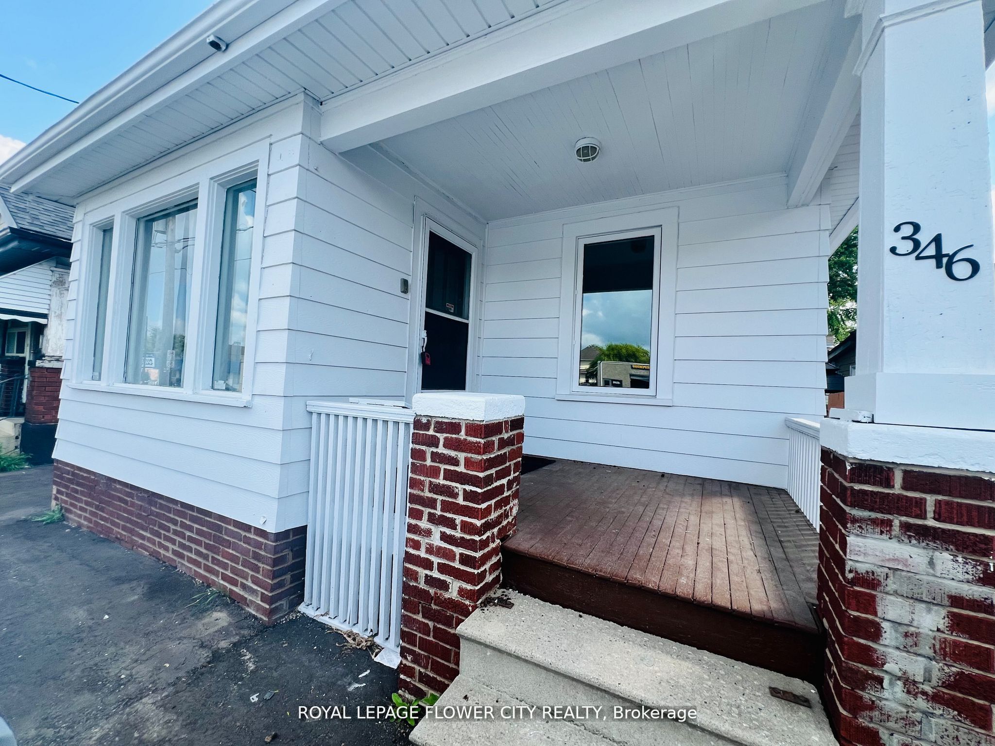 346 Wharncliffe Road S Property Photo 3