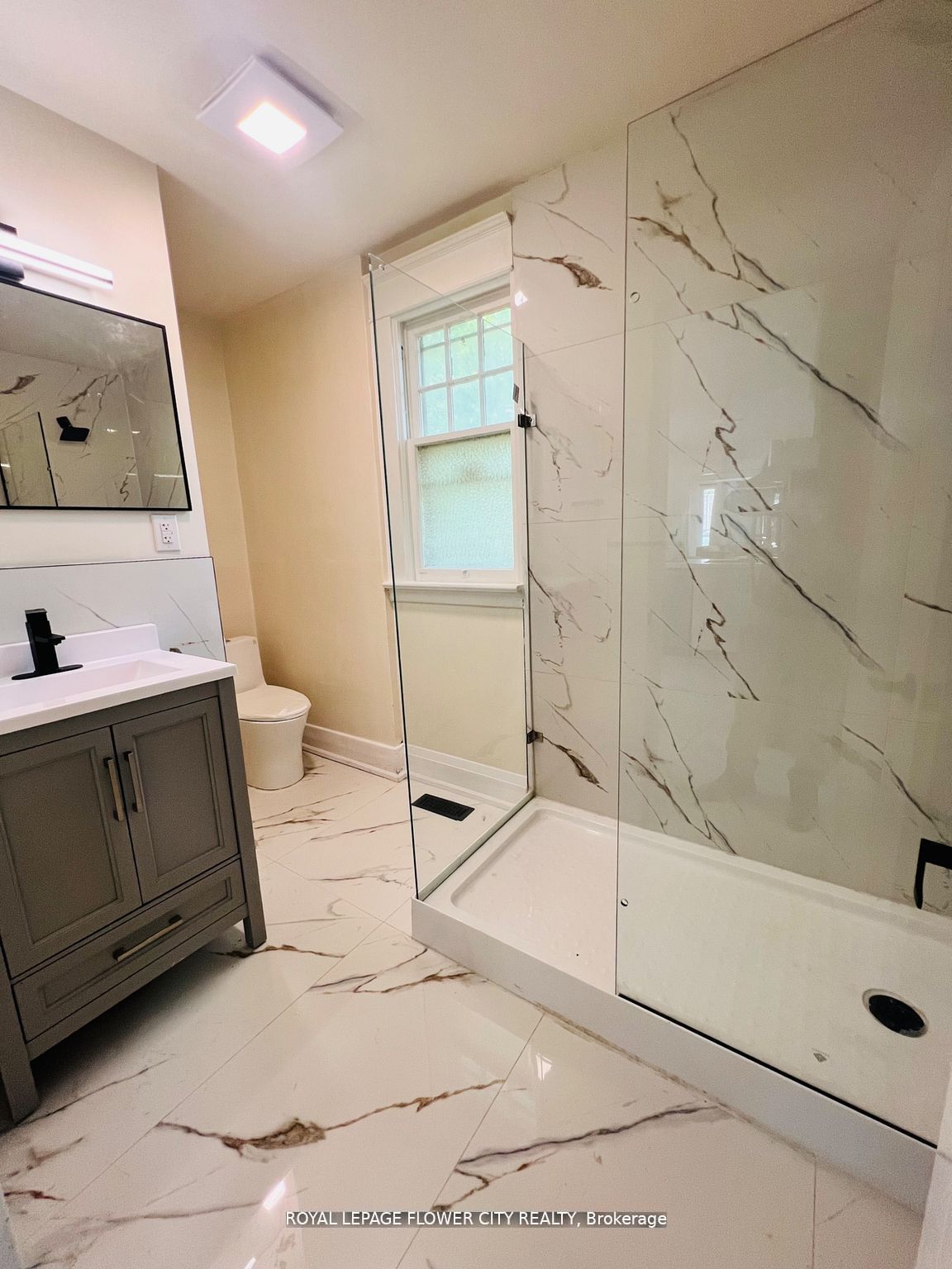 346 Wharncliffe Road S Property Photo 8