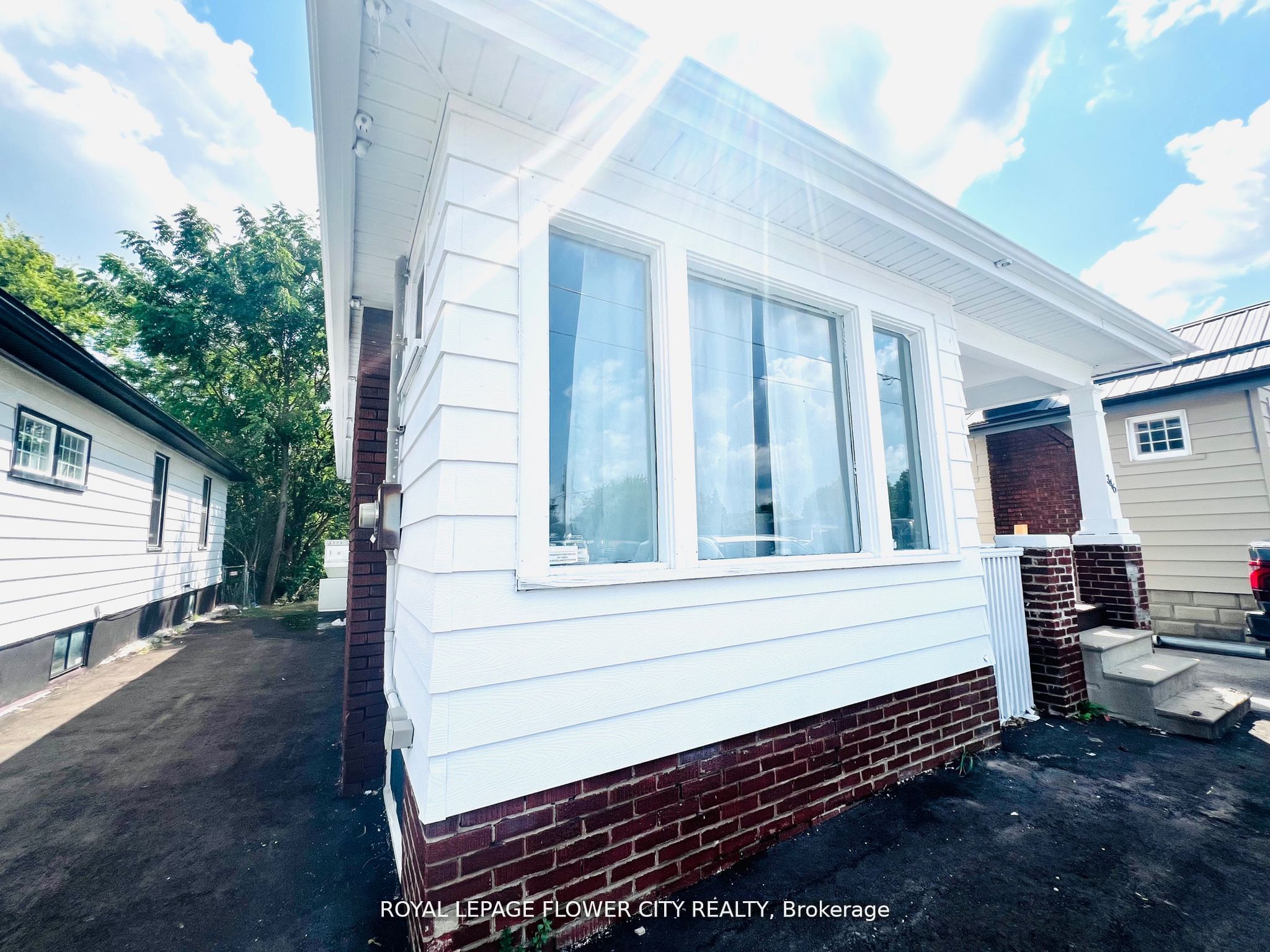 346 Wharncliffe Road S Property Photo 26