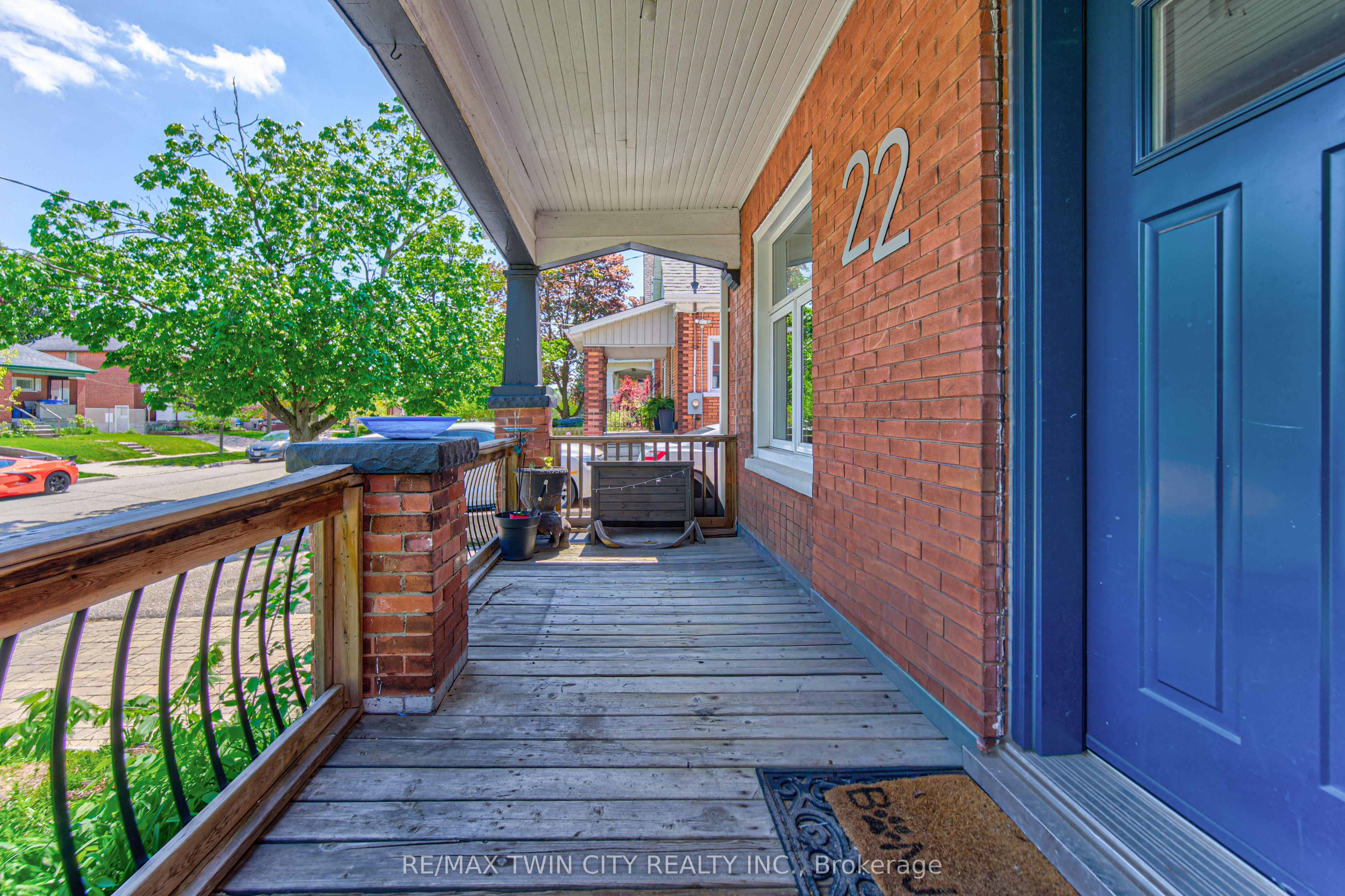 22 Herlan Avenue Property Photo 6