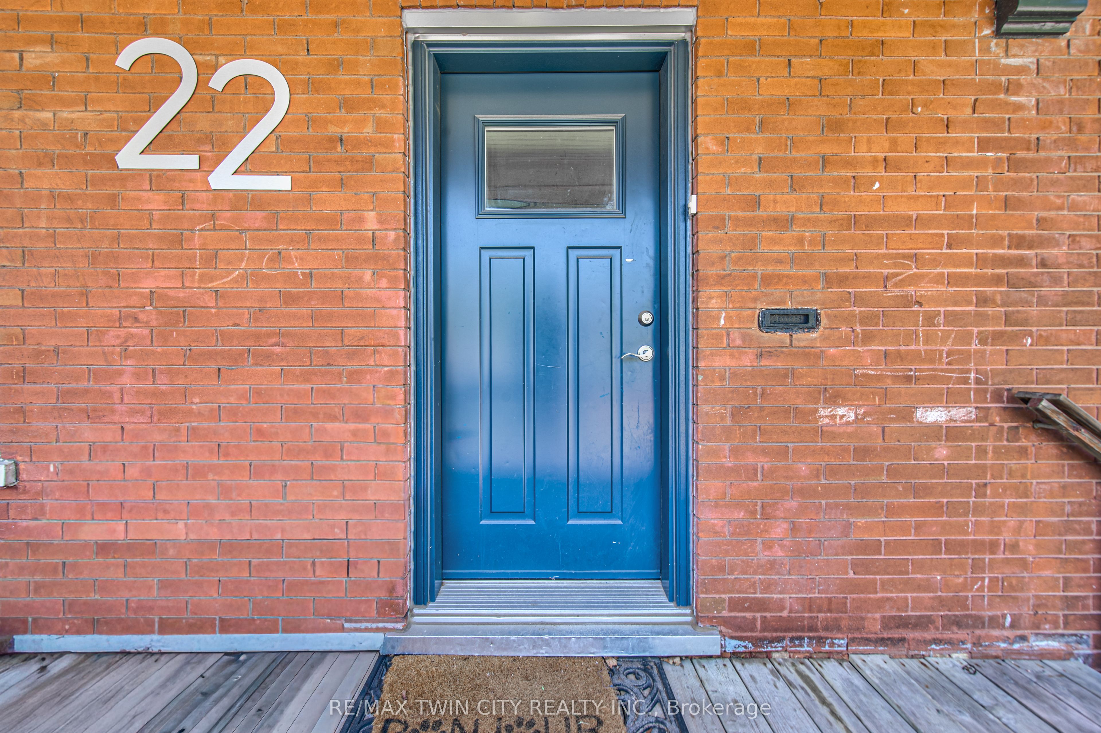 22 Herlan Avenue Property Photo 7