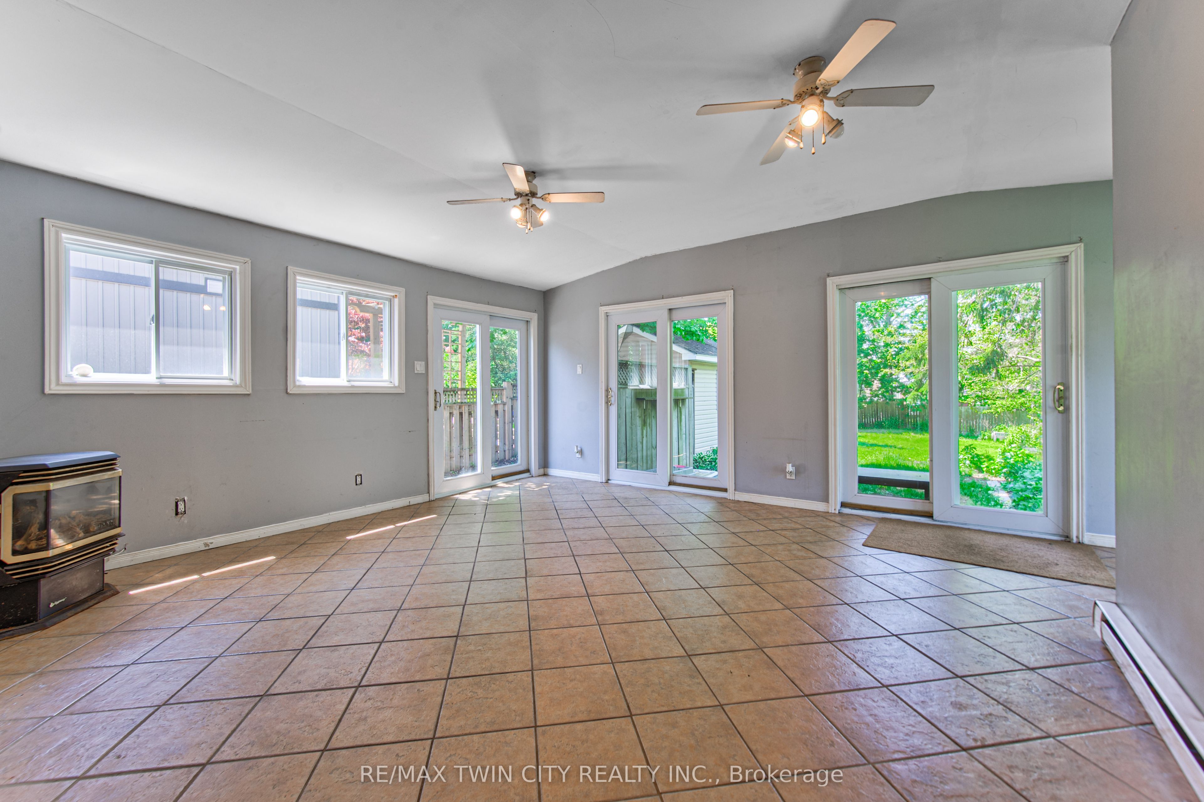 22 Herlan Avenue Property Photo 18