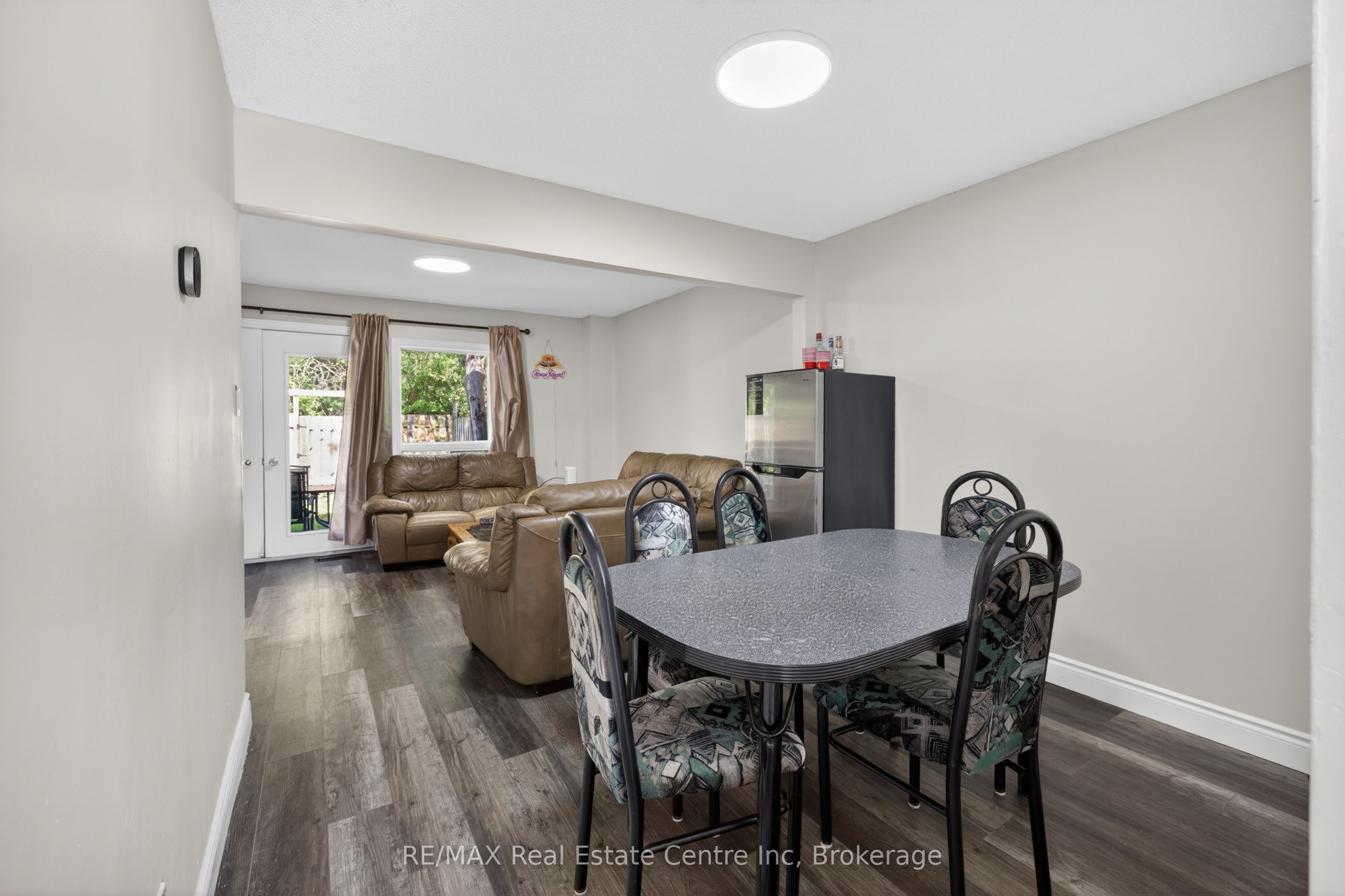 137 Dovercliffe Road Property Photo 5