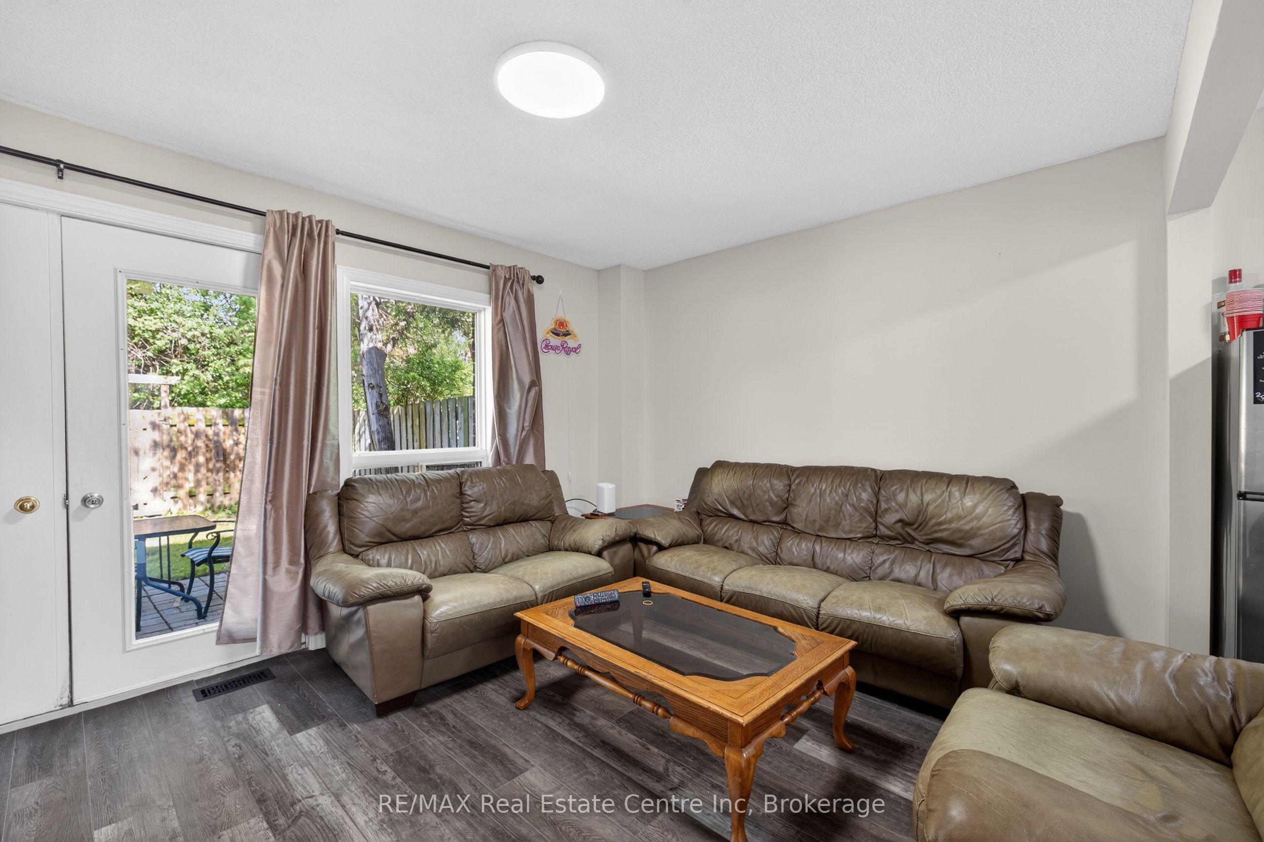 137 Dovercliffe Road Property Photo 7