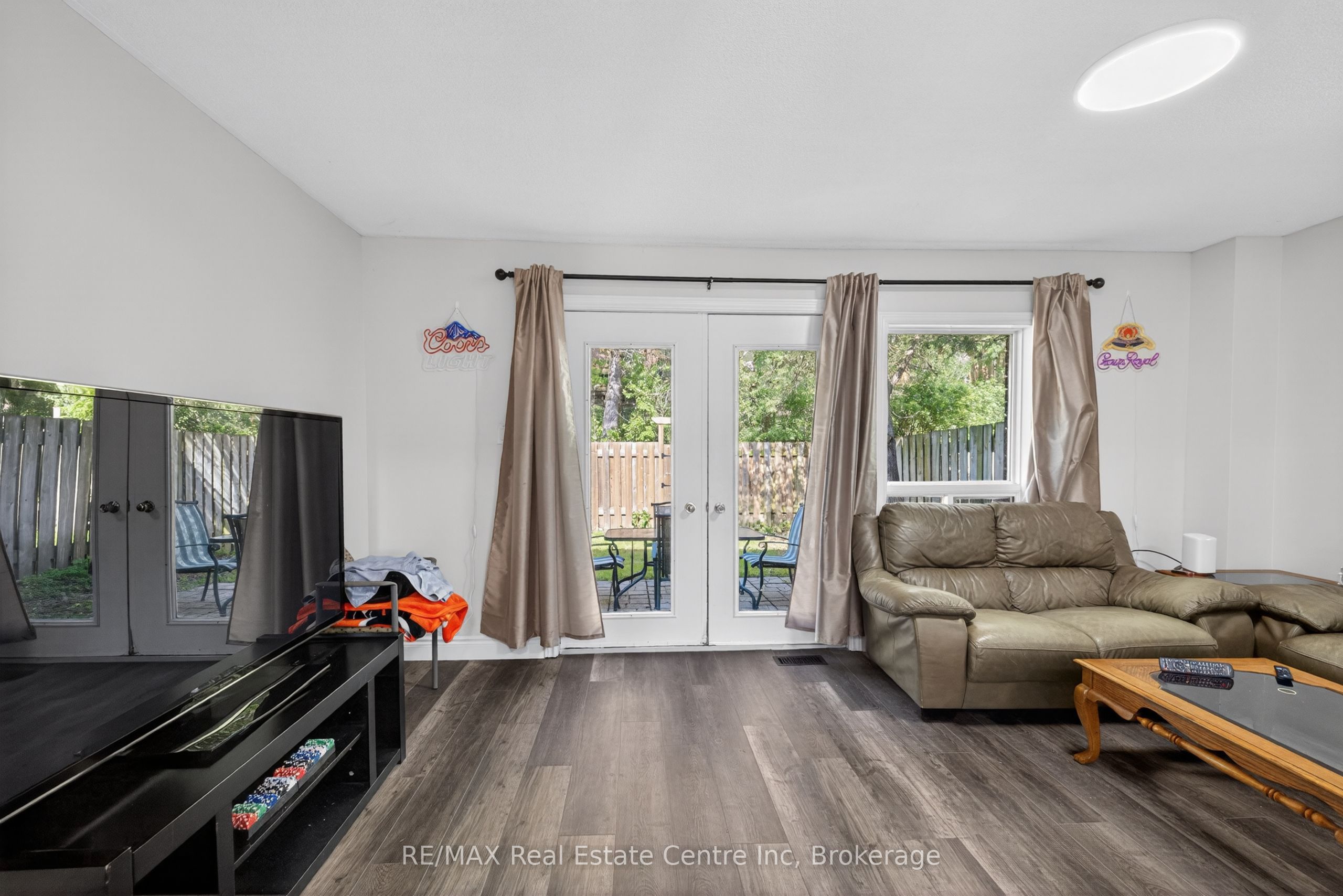 137 Dovercliffe Road Property Photo 8
