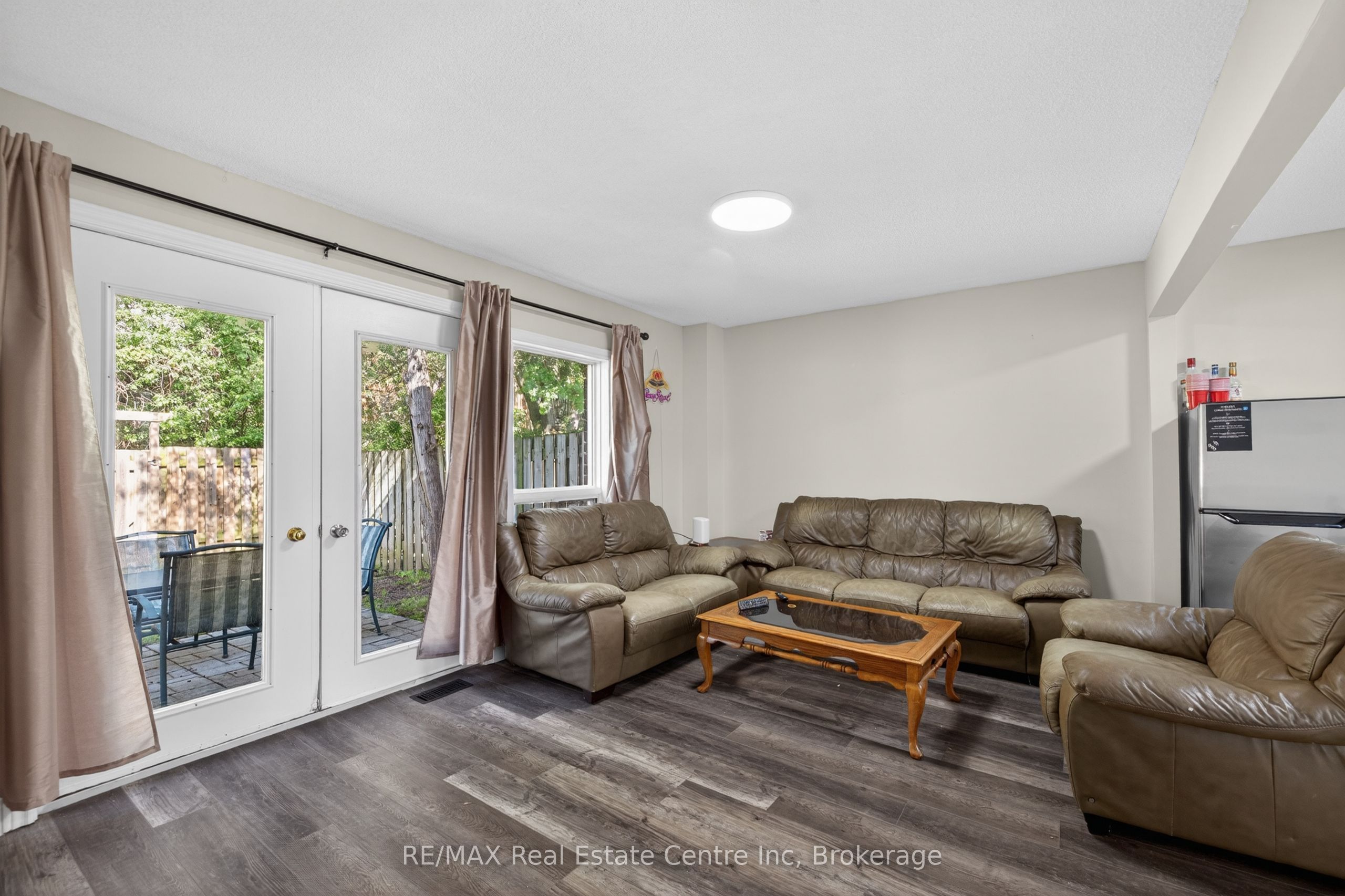 137 Dovercliffe Road Property Photo 9