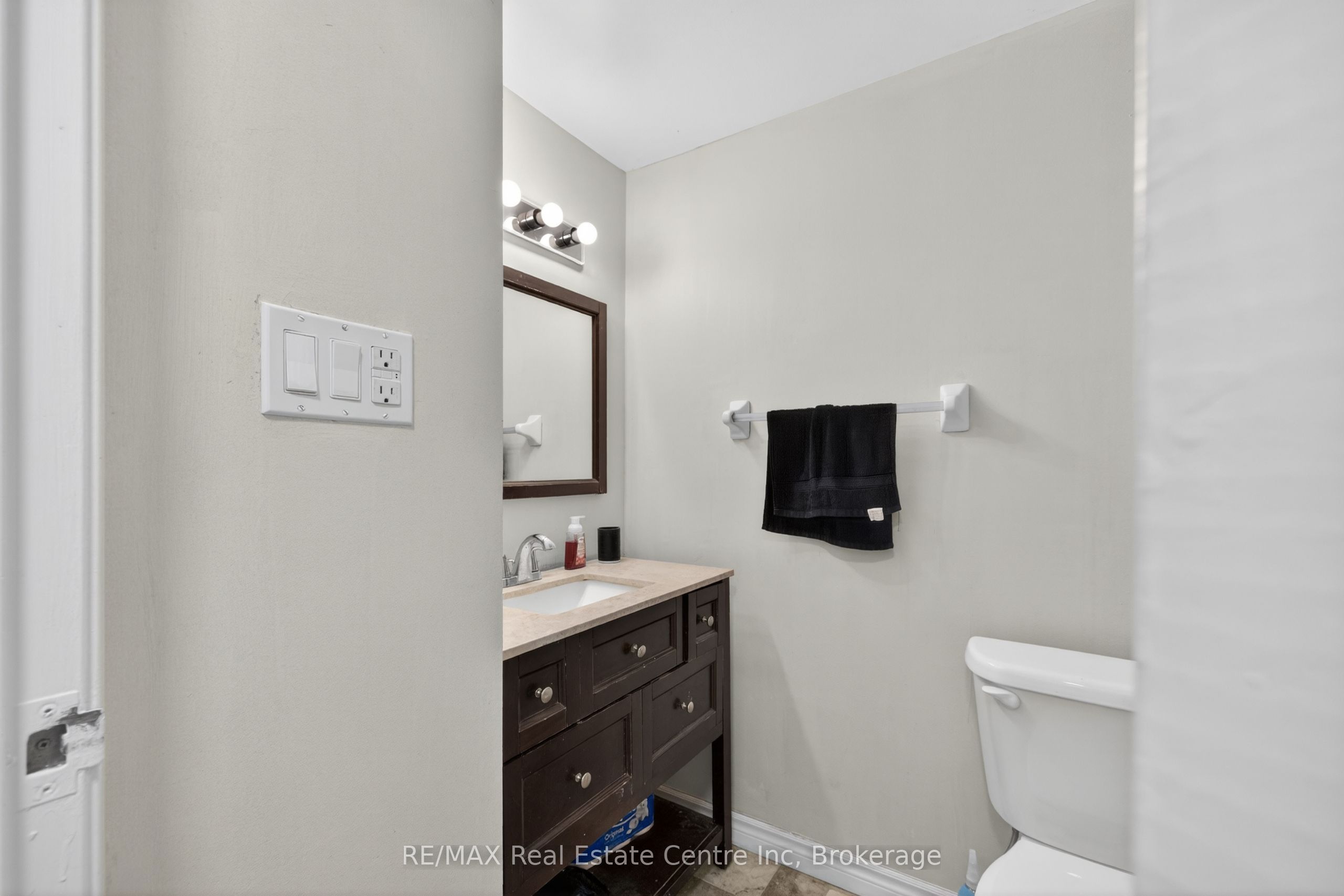 137 Dovercliffe Road Property Photo 20