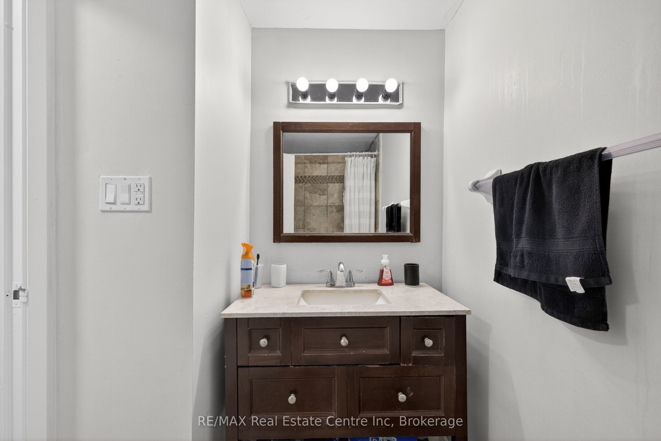 137 Dovercliffe Road Property Photo 22