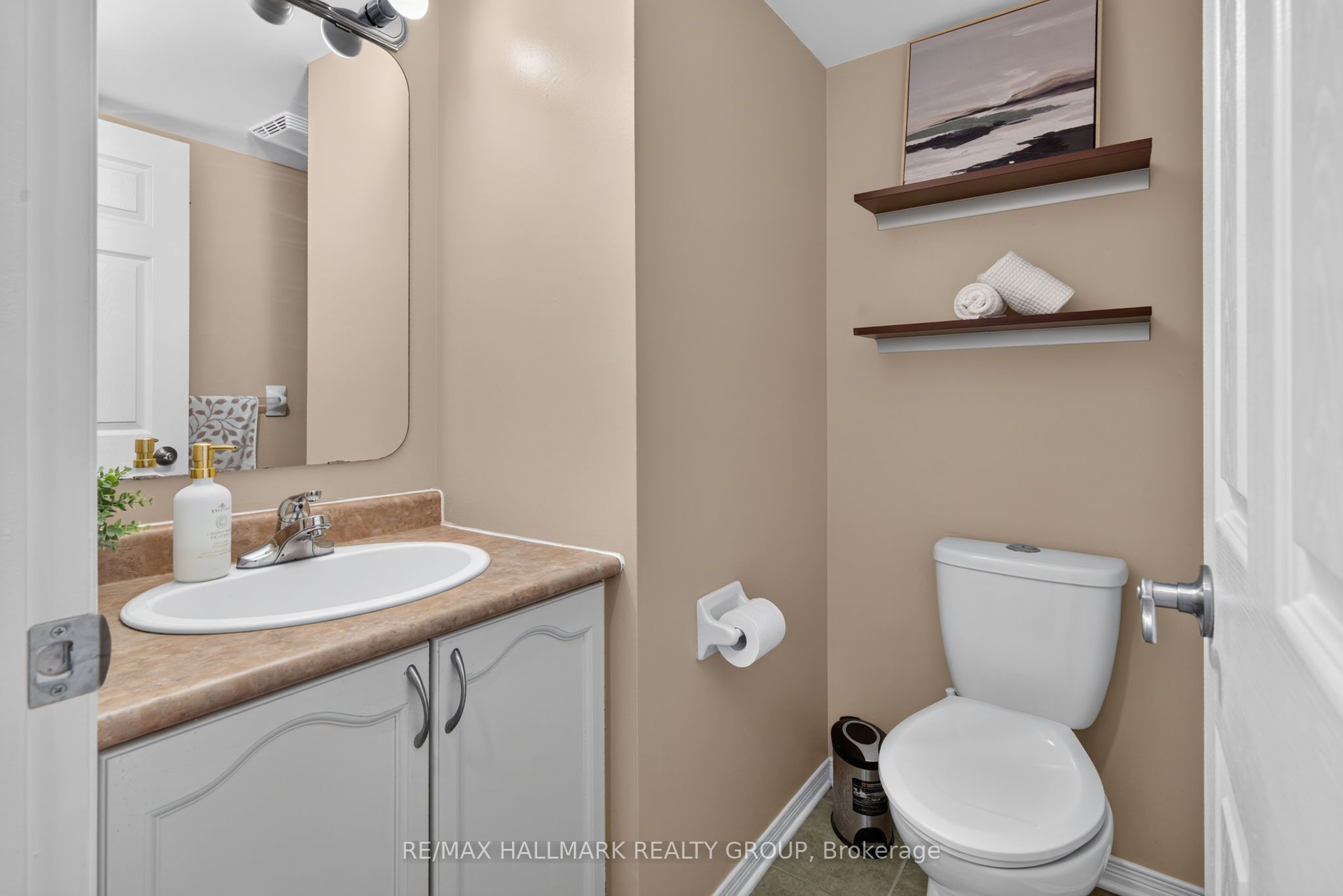 63 Palmadeo Drive Property Photo 5