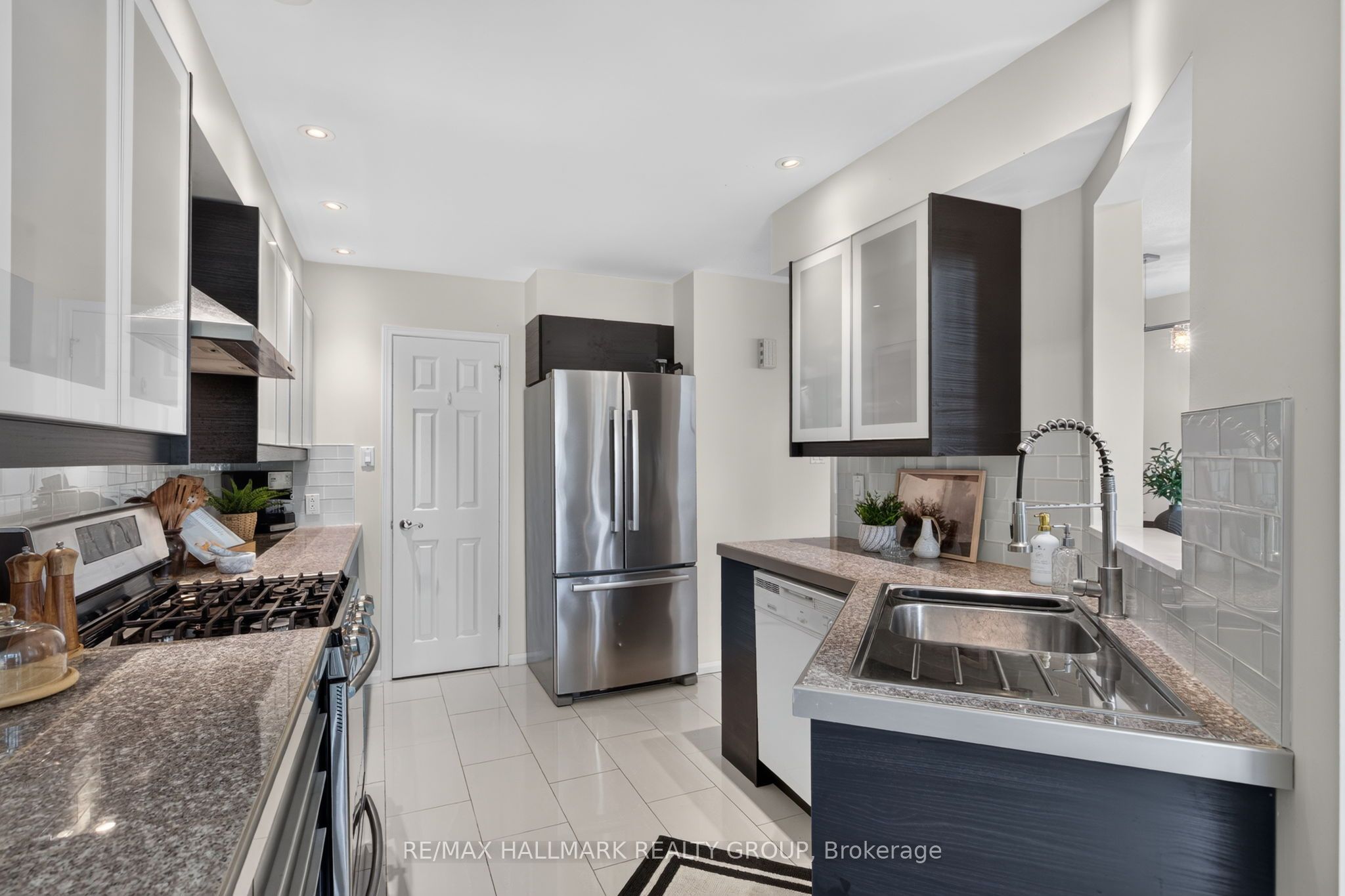 63 Palmadeo Drive Property Photo 17