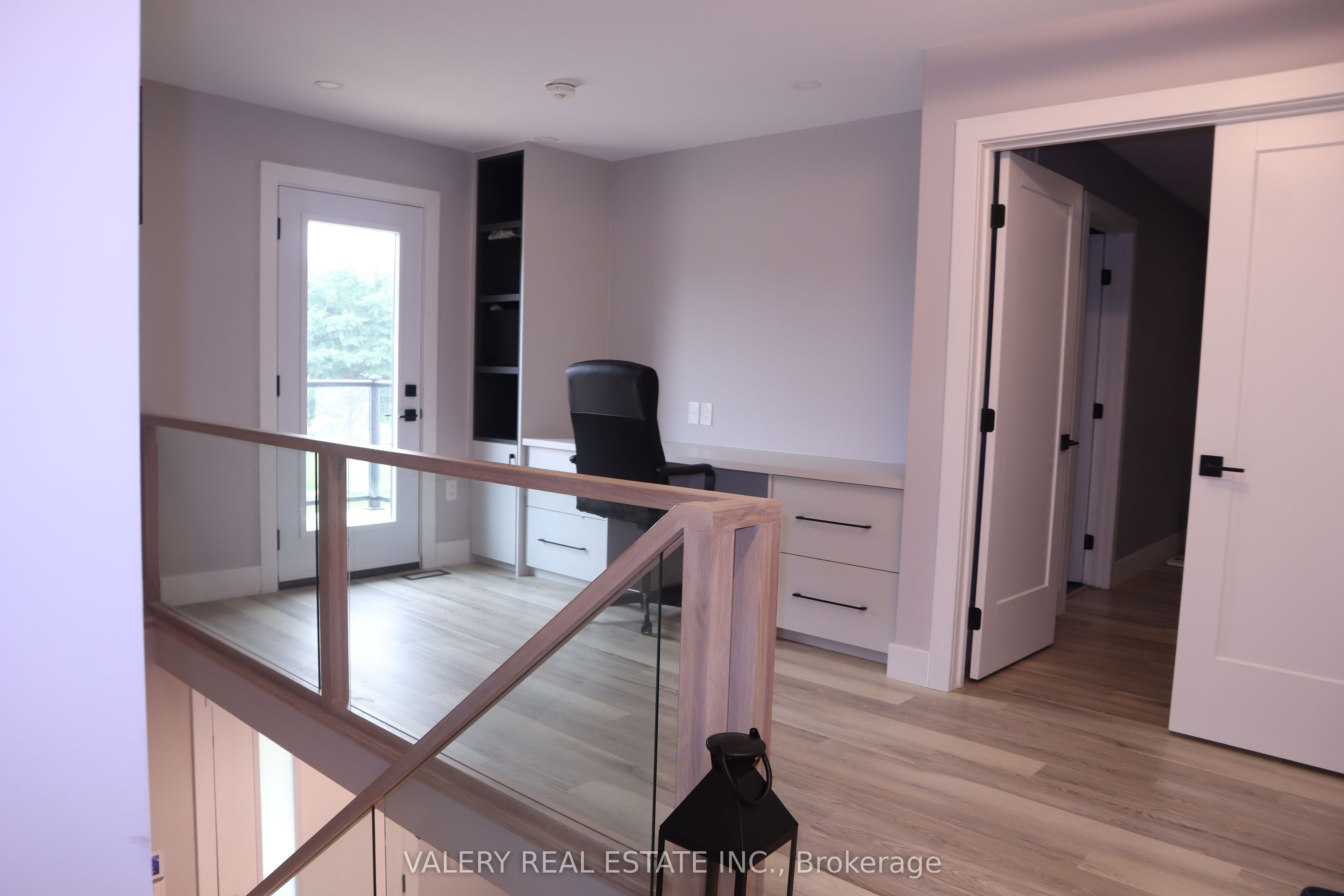 33 Chilton Drive Property Photo 12