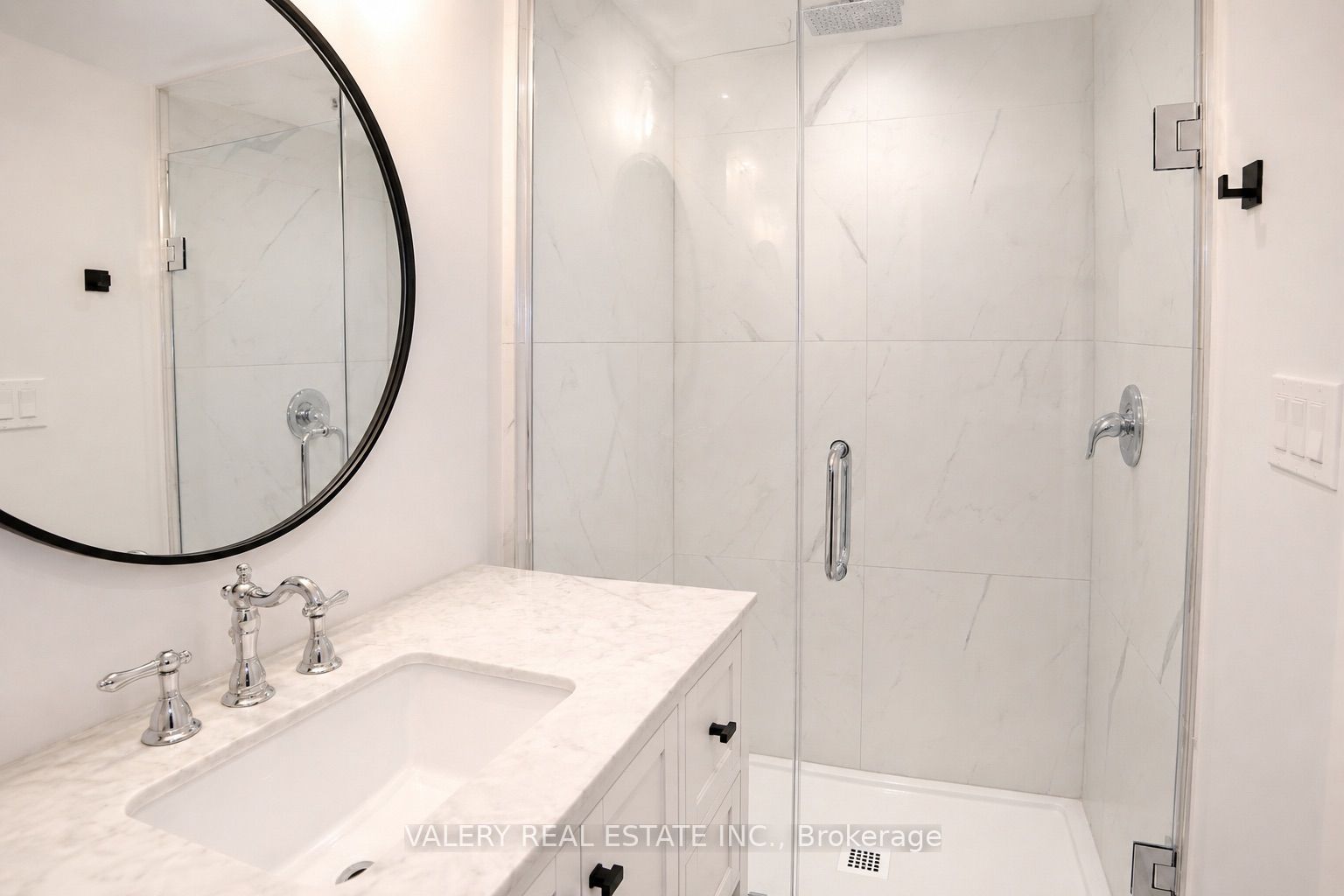 33 Chilton Drive Property Photo 16