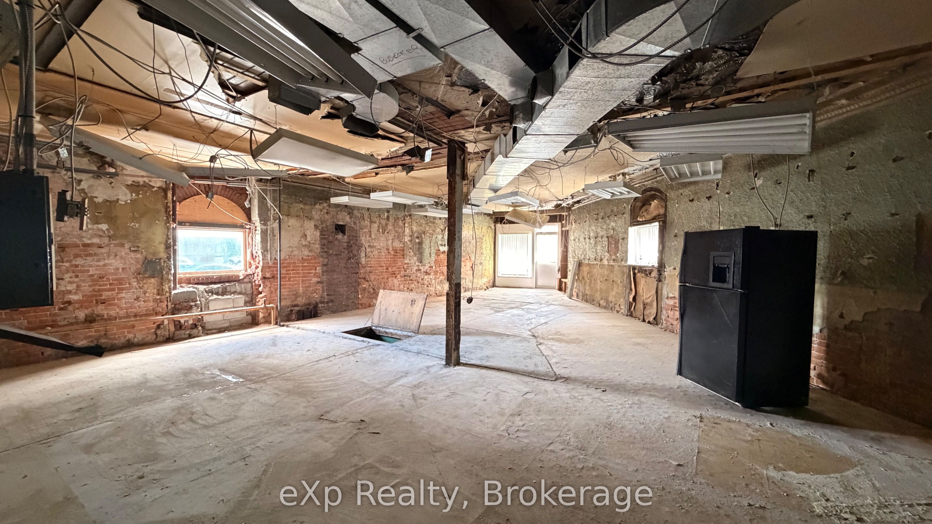 2 King Street Property Photo 5
