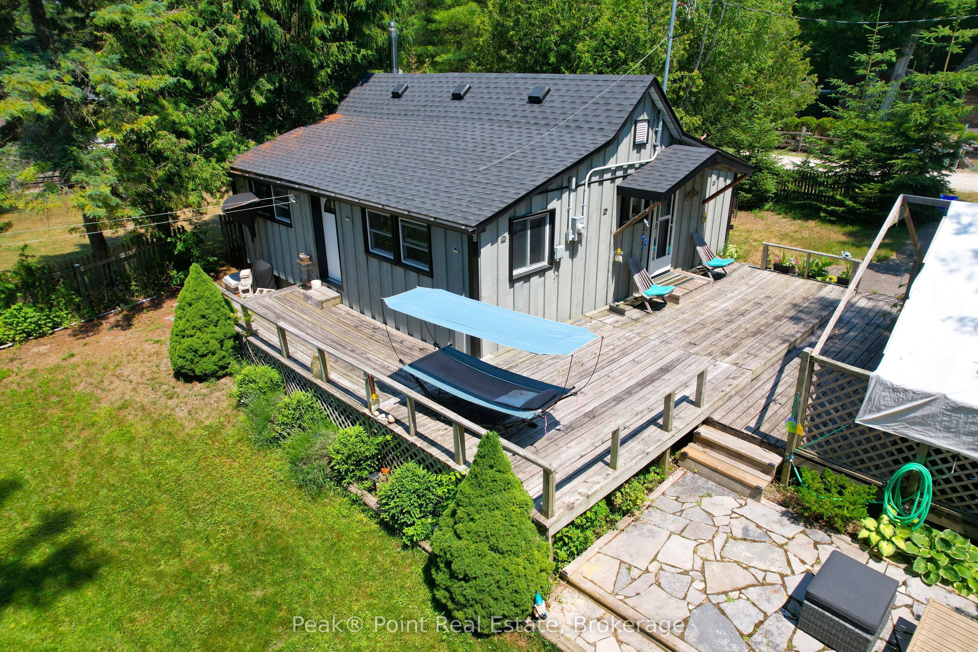 36 Barrie Avenue Property Photo 2