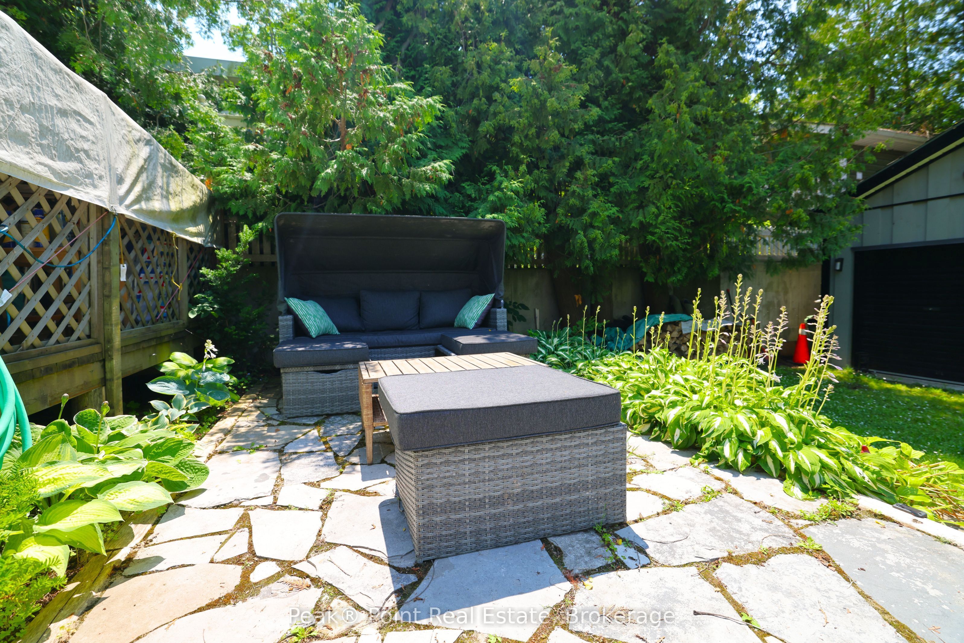 36 Barrie Avenue Property Photo 6