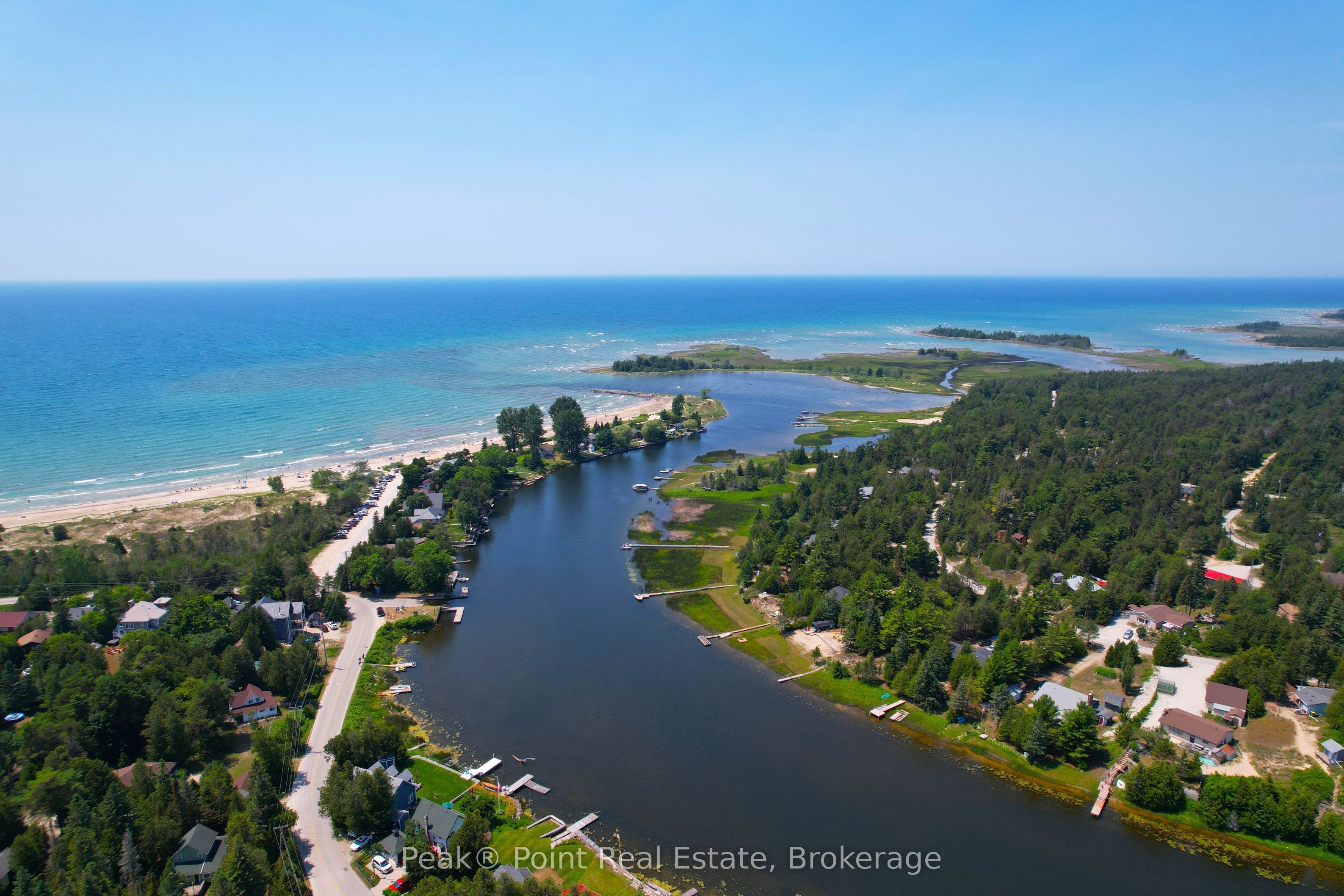 36 Barrie Avenue Property Photo 10